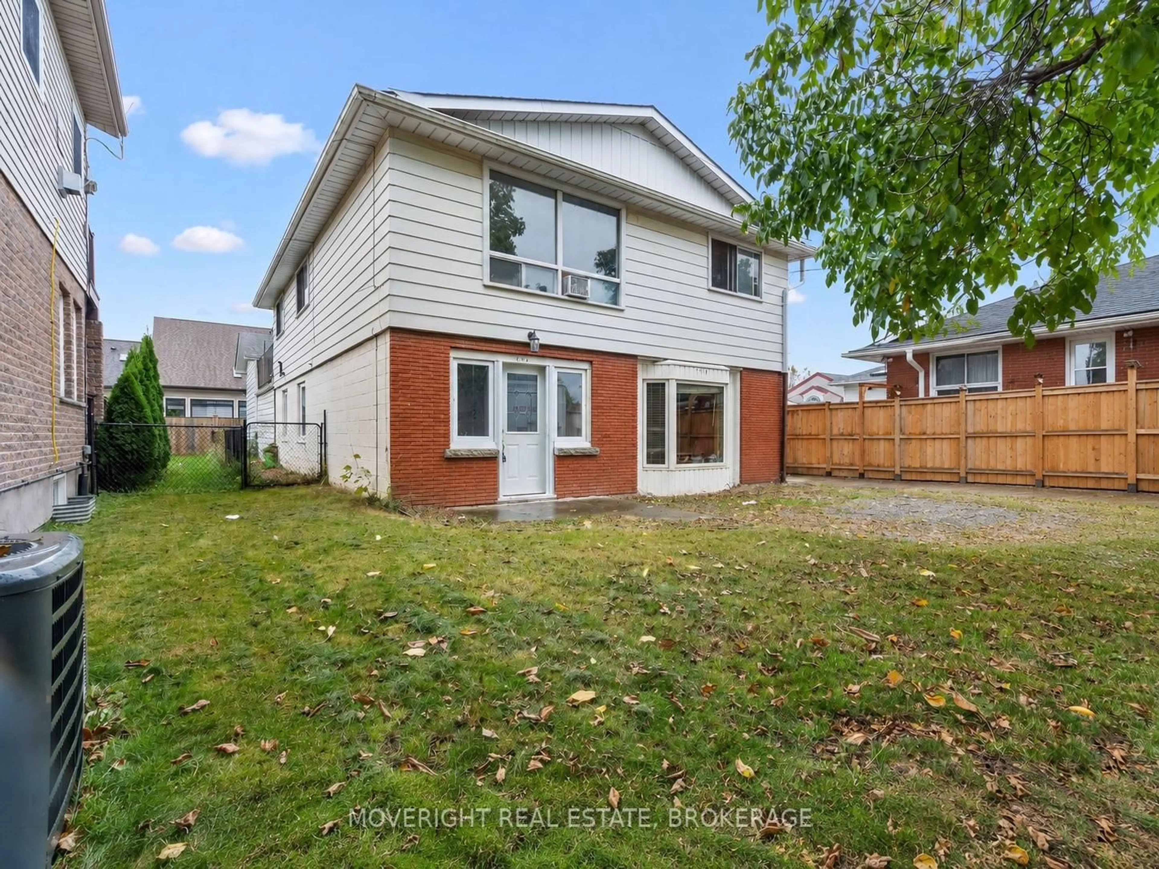 A pic from outside/outdoor area/front of a property/back of a property/a pic from drone, street for 12 A Third Ave Louth Ave, St. Catharines Ontario L2R 6P9