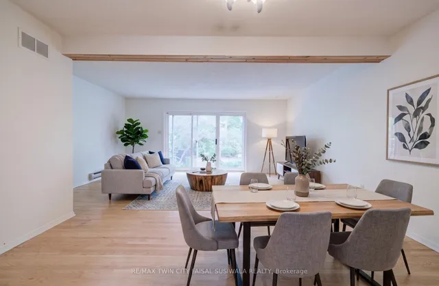 201 Silvercreek Pkwy #14, Guelph 5