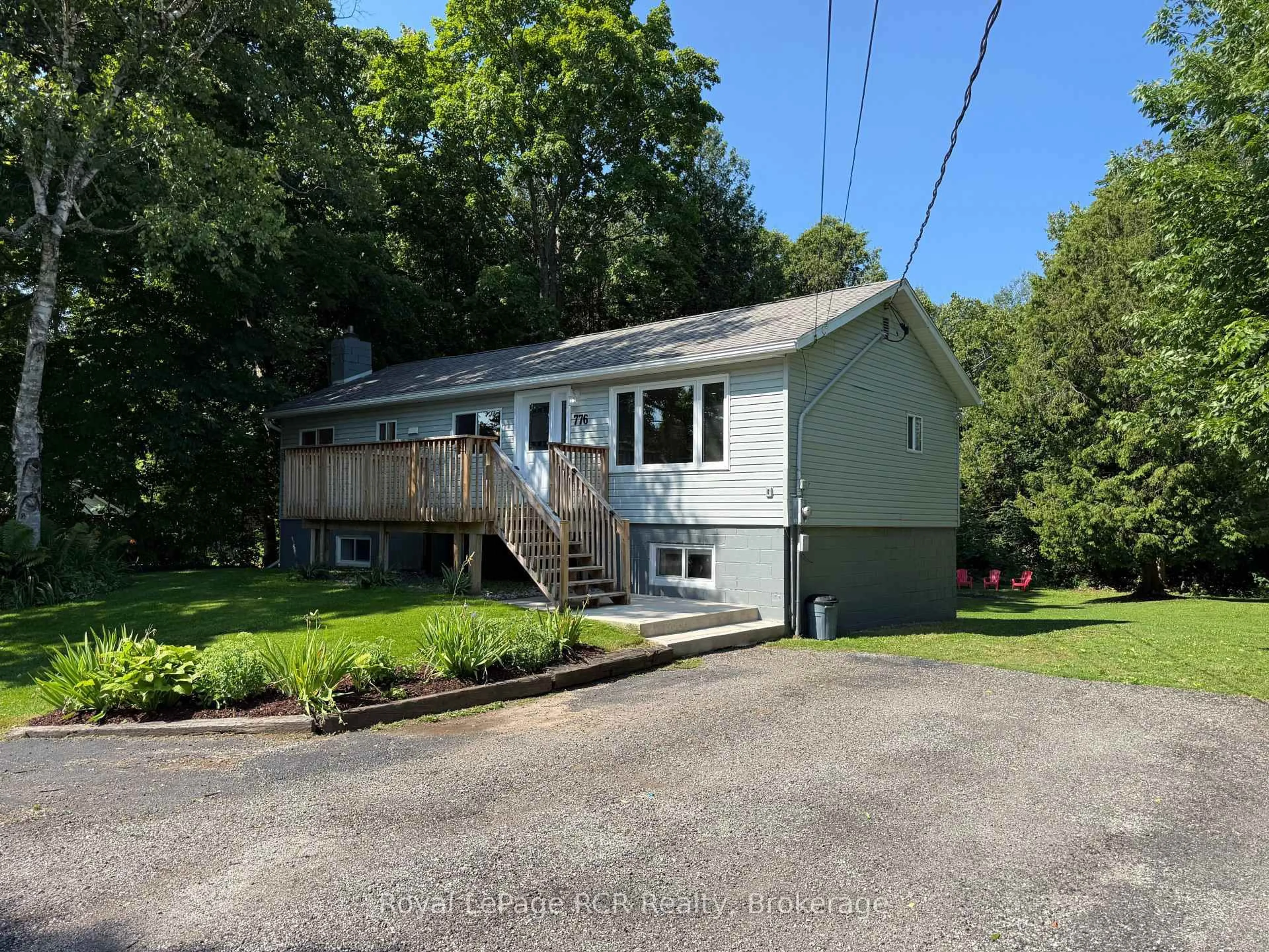 A pic from outside/outdoor area/front of a property/back of a property/a pic from drone, street for 776 Gould St, South Bruce Peninsula Ontario N0H 2T0