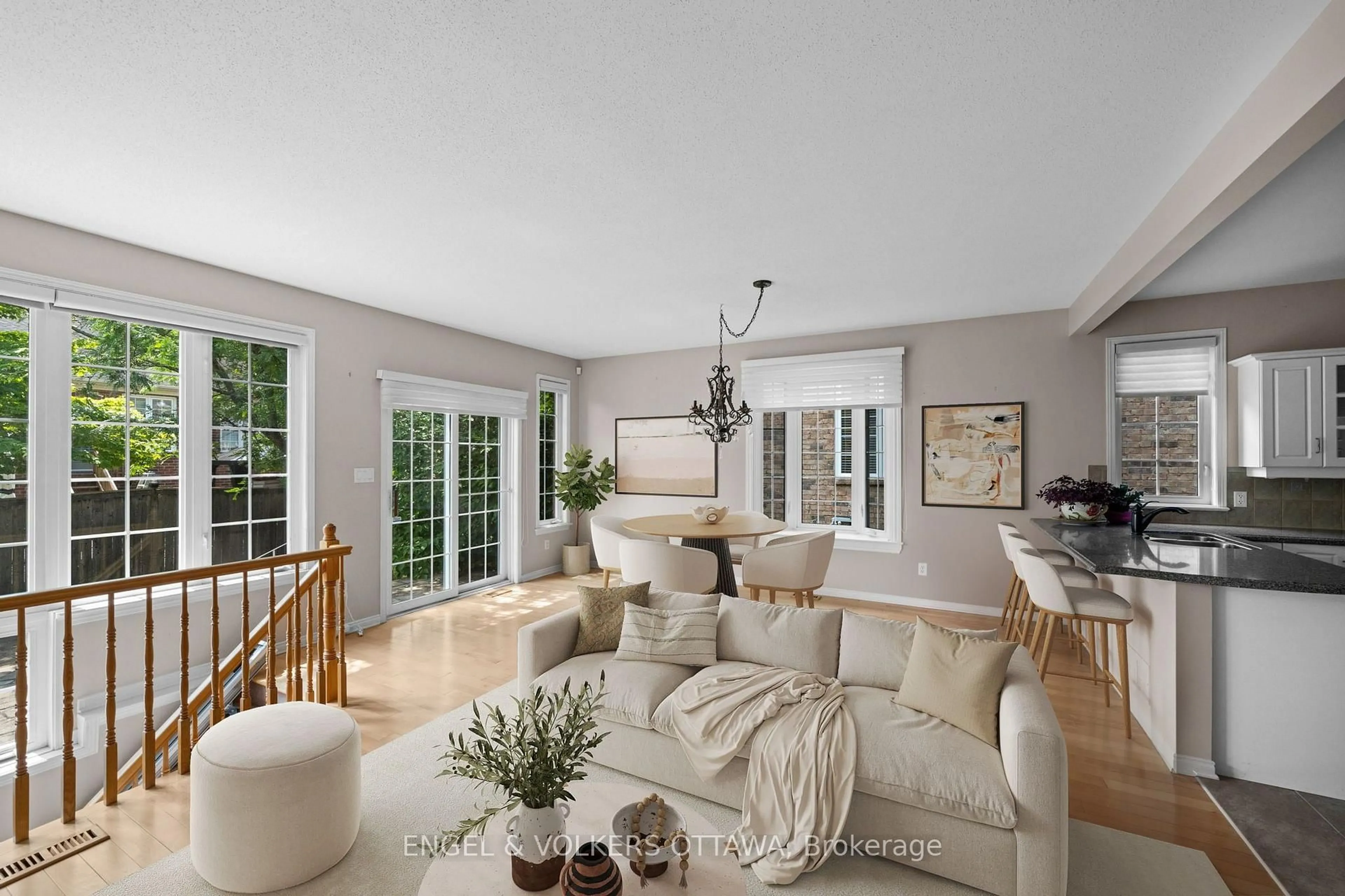 Unknown for 205 Cairnsmore Circ, Ottawa Ontario K2J 0G4