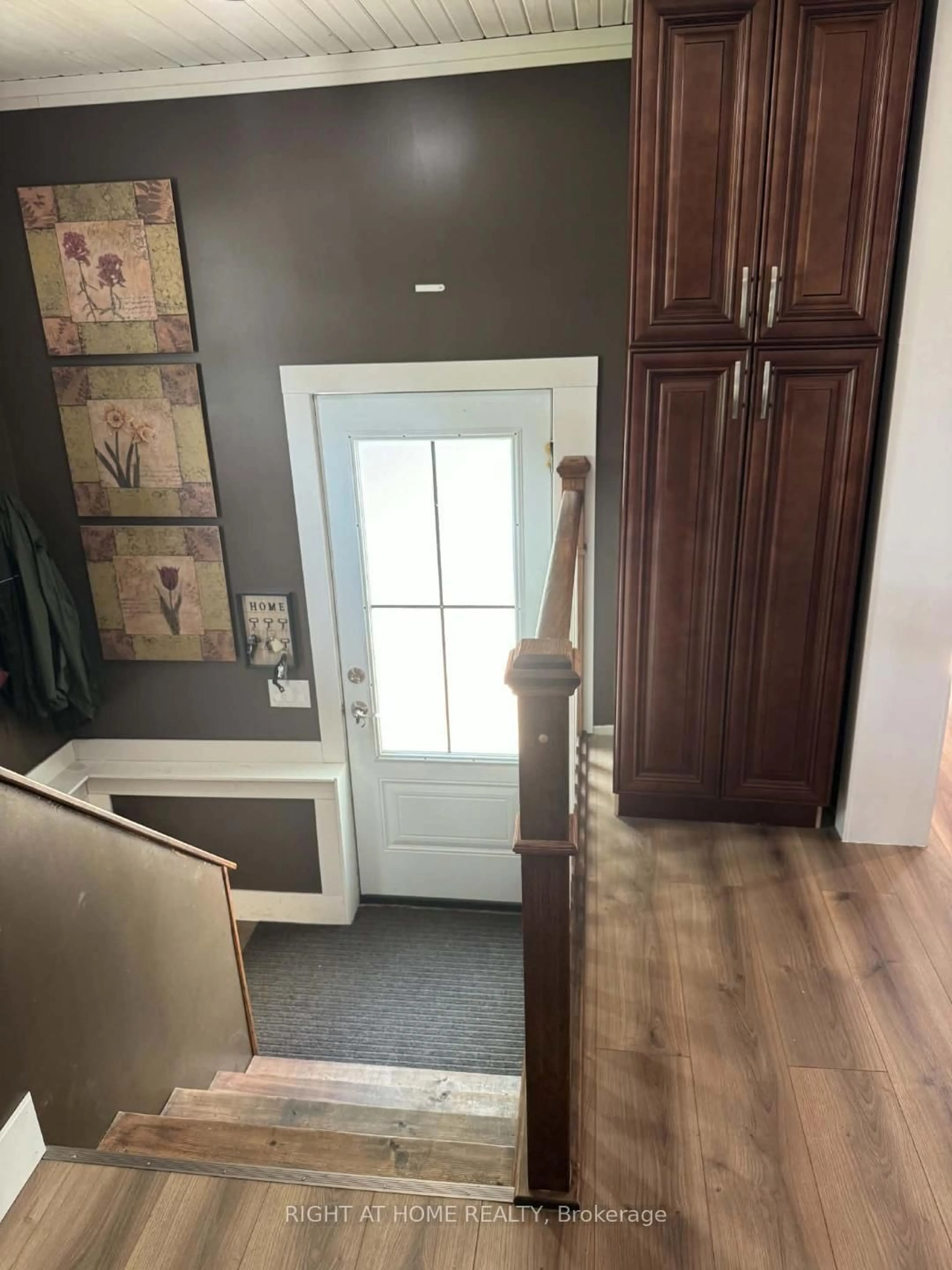 Indoor entryway for 10570 HIGHWAY 64, West Nipissing Ontario P0H 1R0