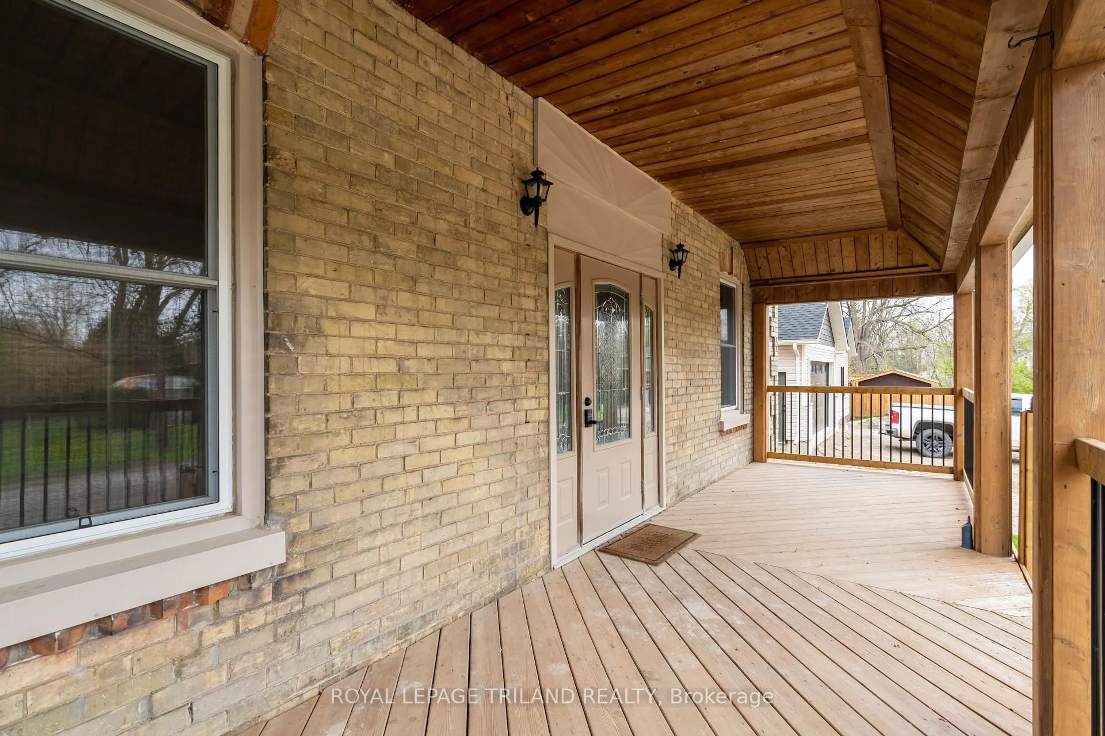 Unknown for 191 Catherine St, North Middlesex Ontario N0M 2K0