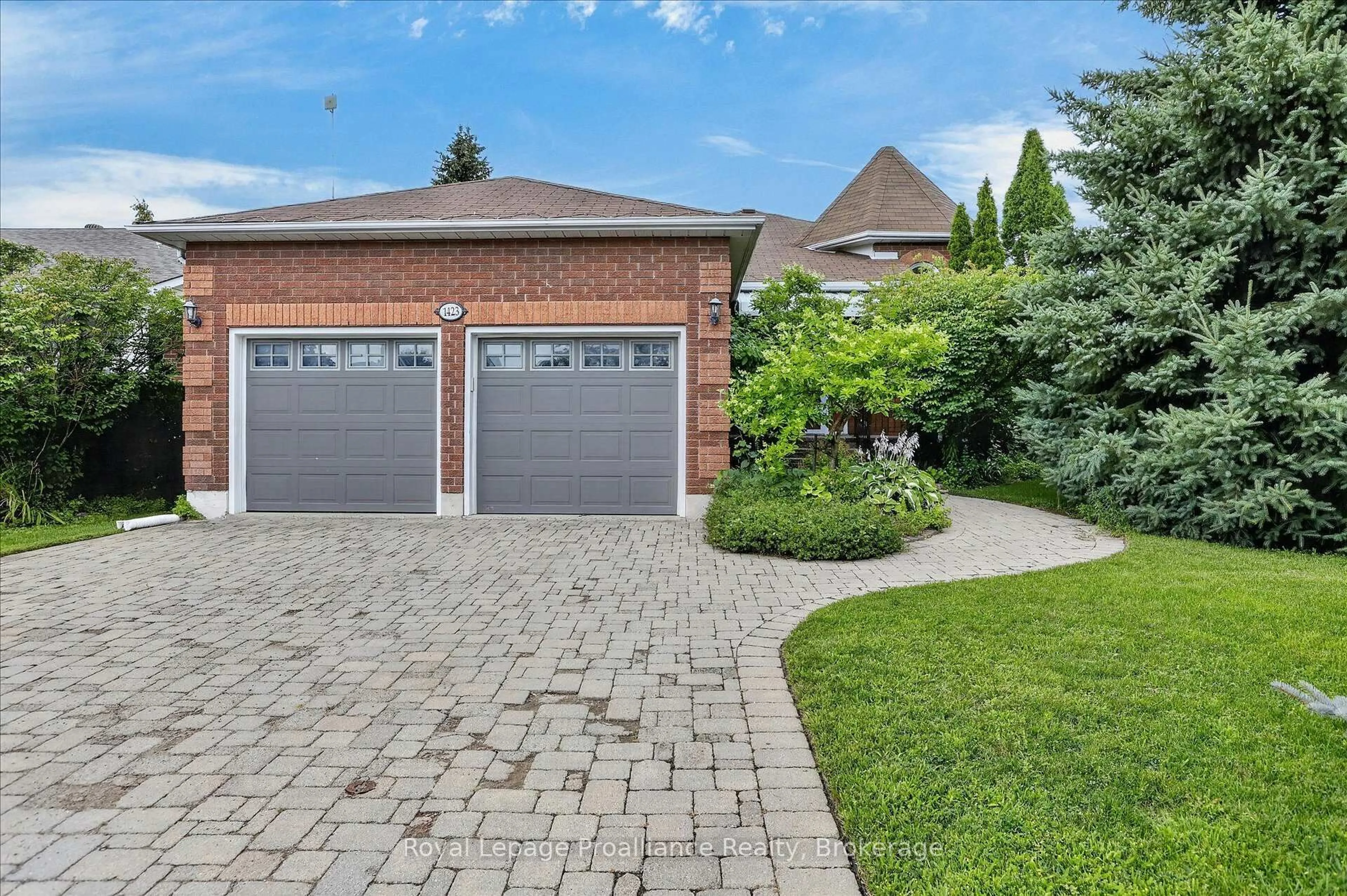 Home with brick exterior material, street for 1423 Glenforest Cres, Peterborough Ontario K9K 2J1