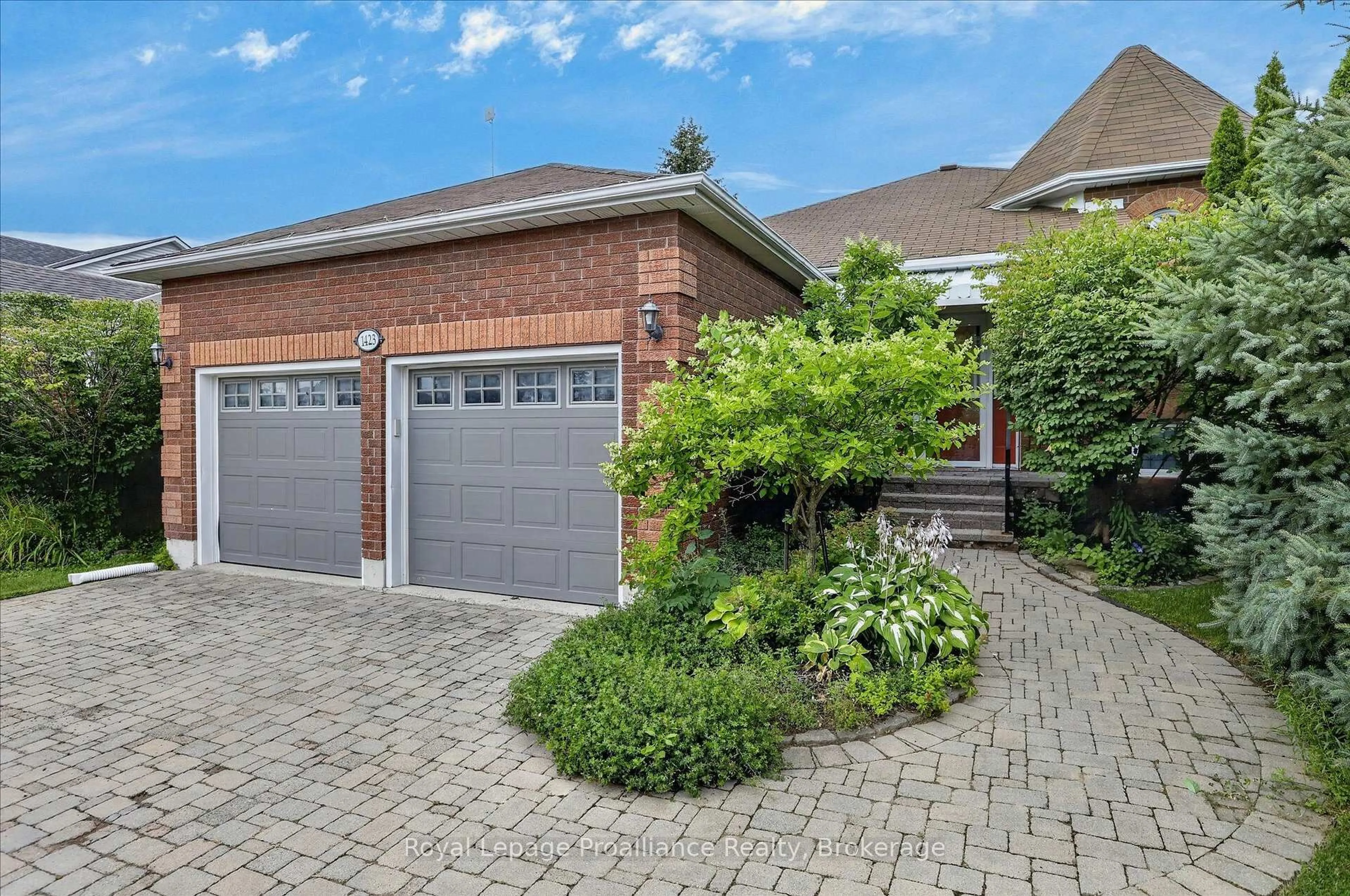 Home with brick exterior material, street for 1423 Glenforest Cres, Peterborough Ontario K9K 2J1