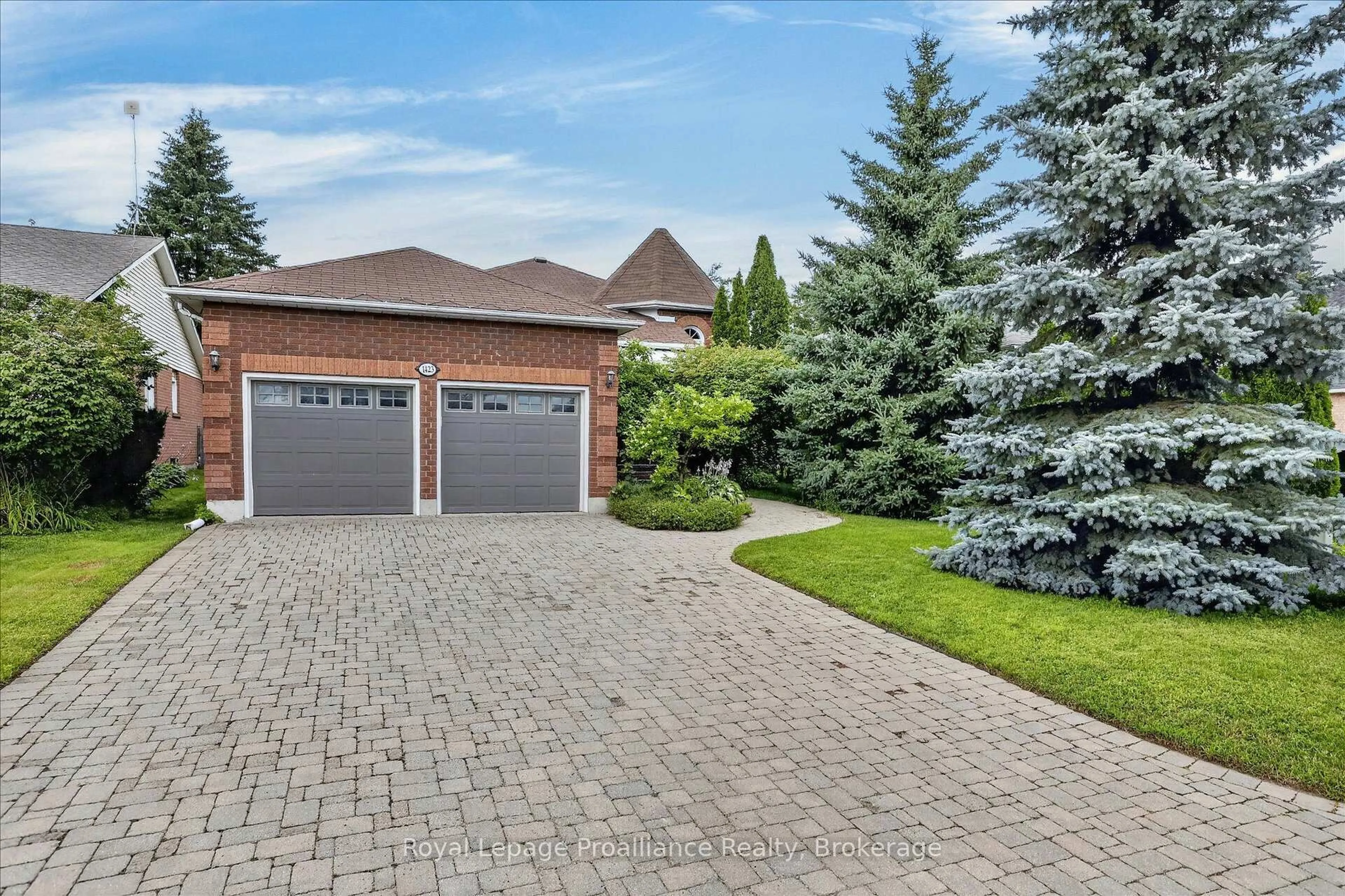 Home with brick exterior material, street for 1423 Glenforest Cres, Peterborough Ontario K9K 2J1