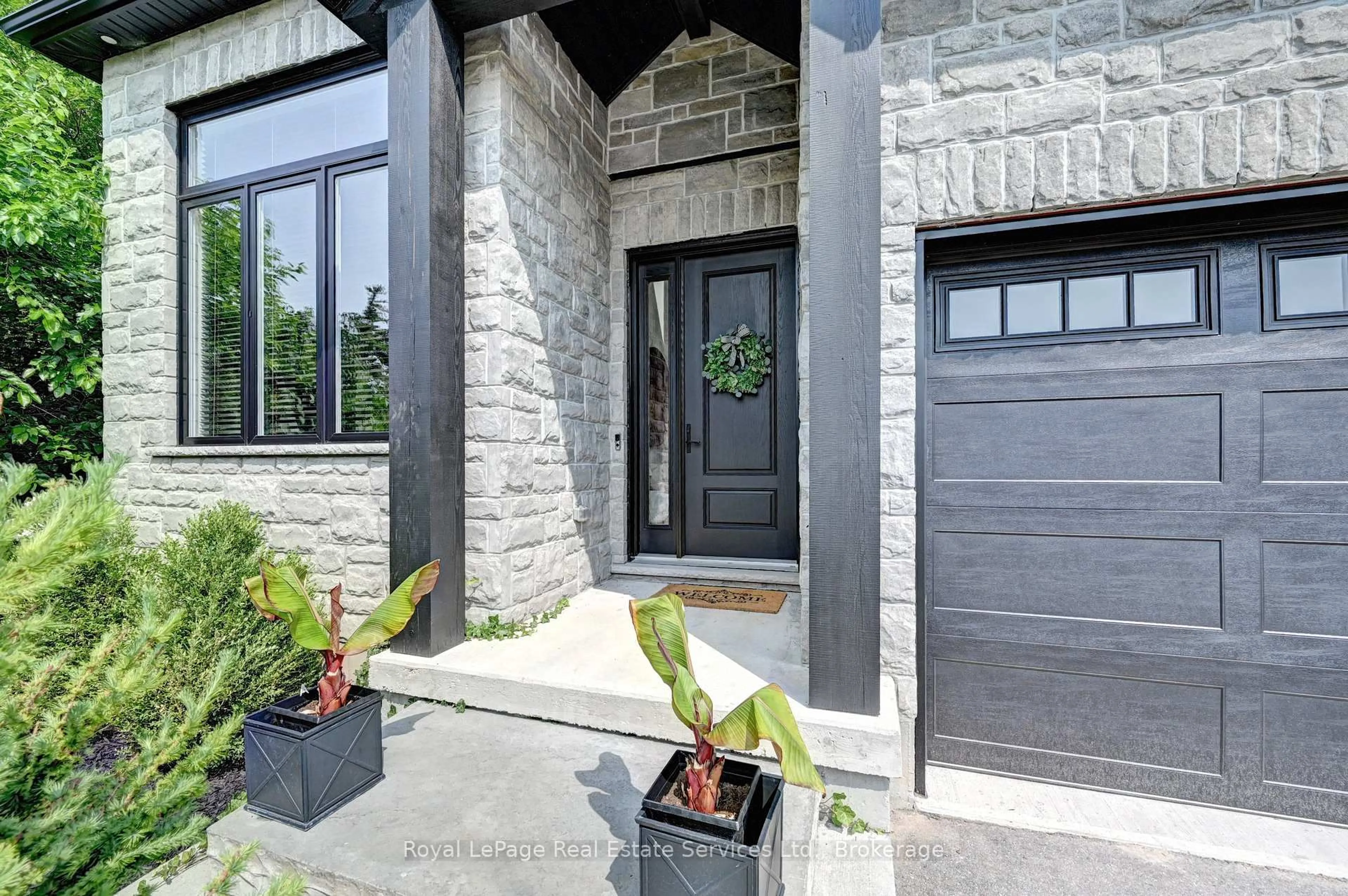 Unknown for 450 Bridgeport Rd #8, Kitchener Ontario N2K 1N7