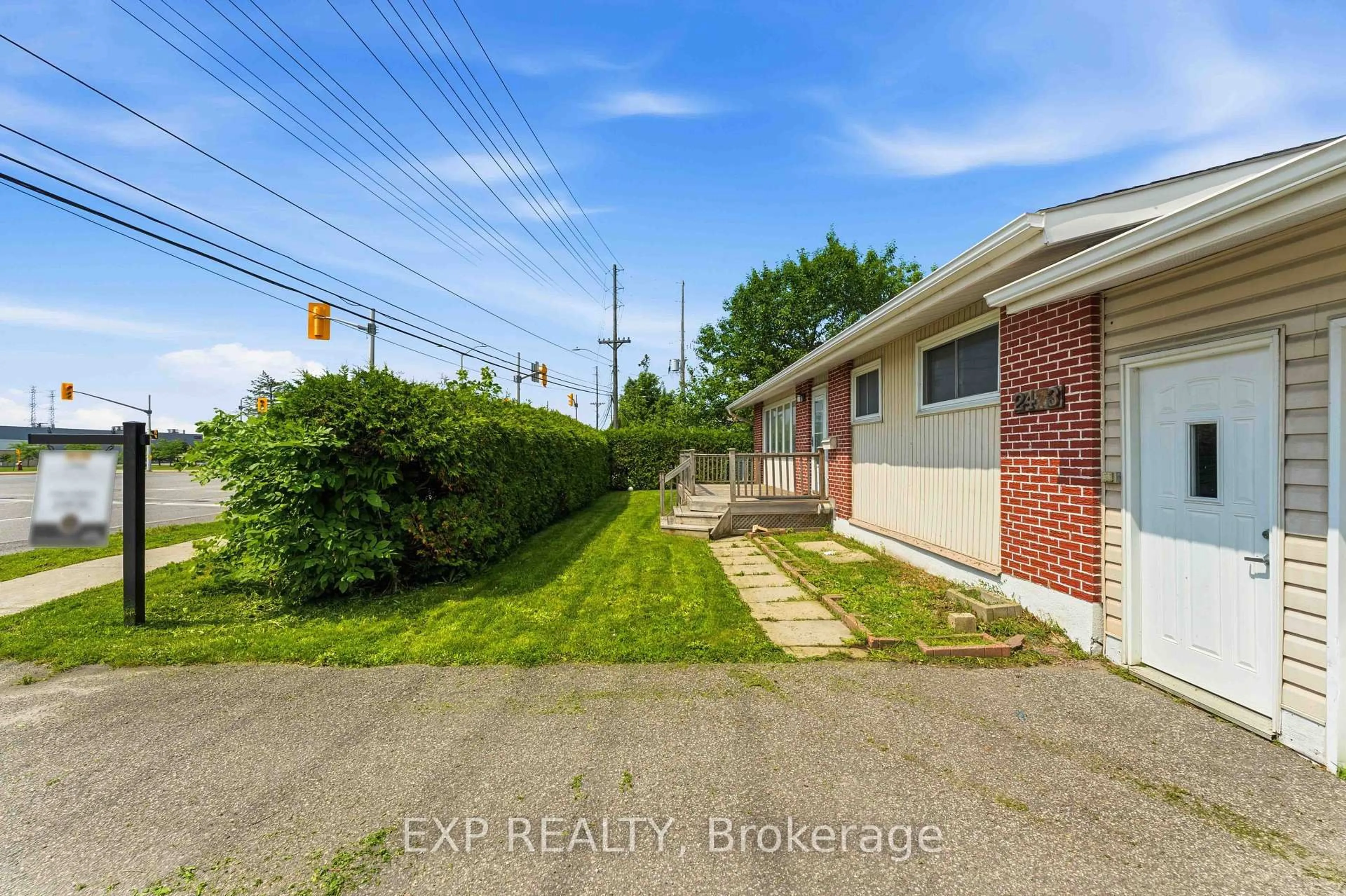A pic from outside/outdoor area/front of a property/back of a property/a pic from drone, street for 2473 Walkley Rd, Ottawa Ontario K1G 3H2
