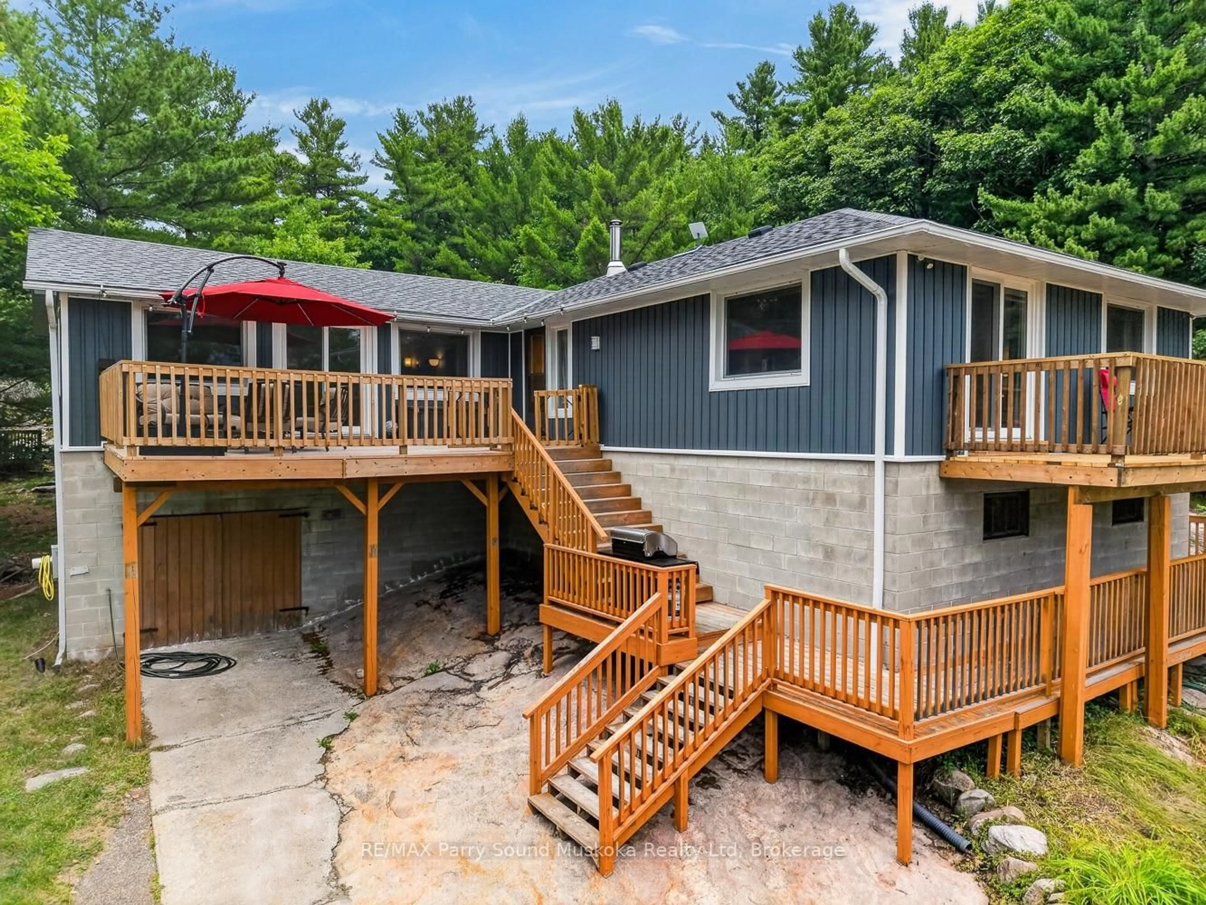 Home with vinyl exterior material, unknown for 3 Ridgeway Dr, Carling Ontario P0G 1G0