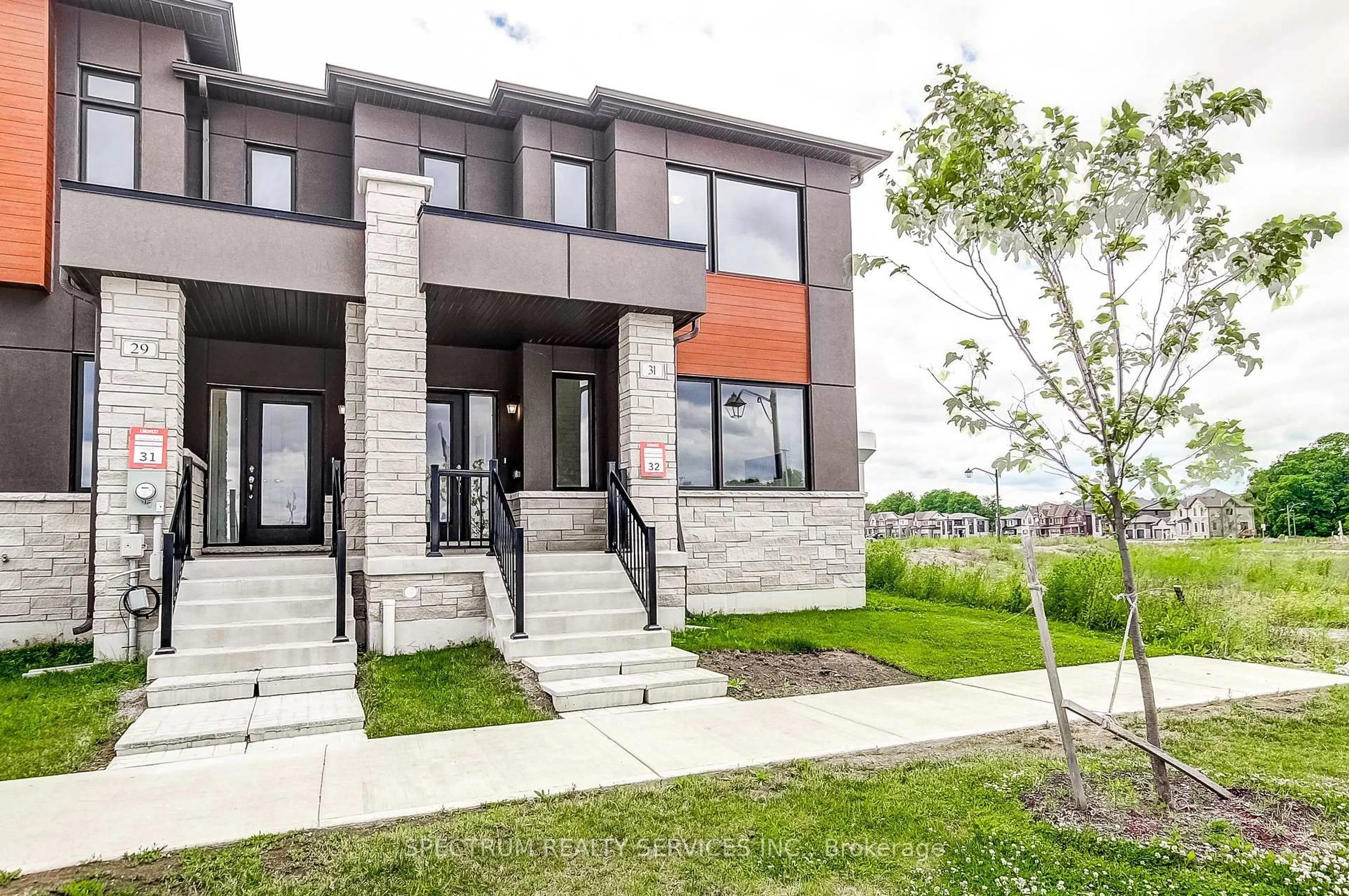 Home with brick exterior material, street for 31 Strickland Ave, Brant Ontario N3T 0X7