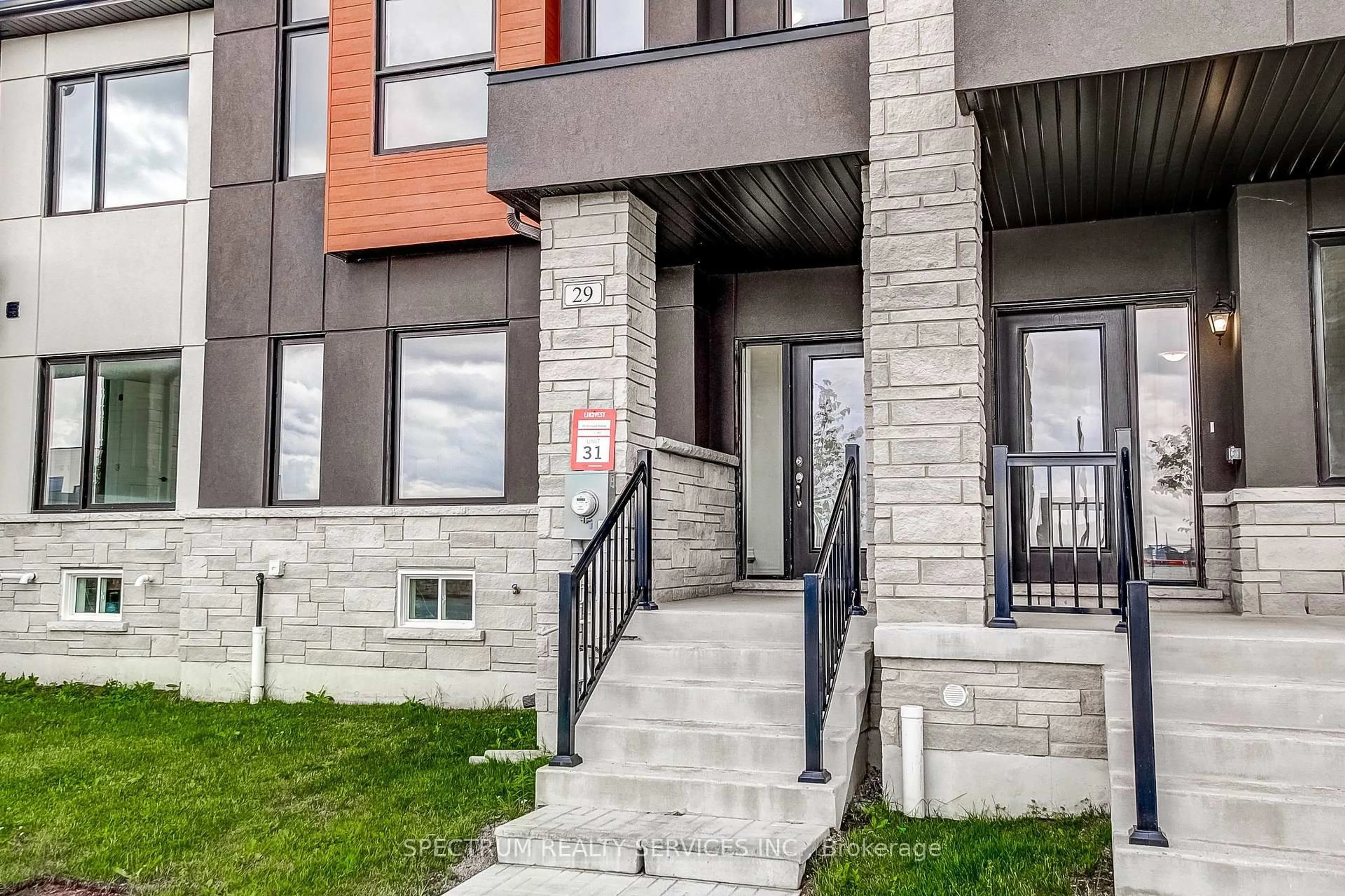 Home with brick exterior material, street for 29 Strickland Ave, Brant Ontario N3T 0X7