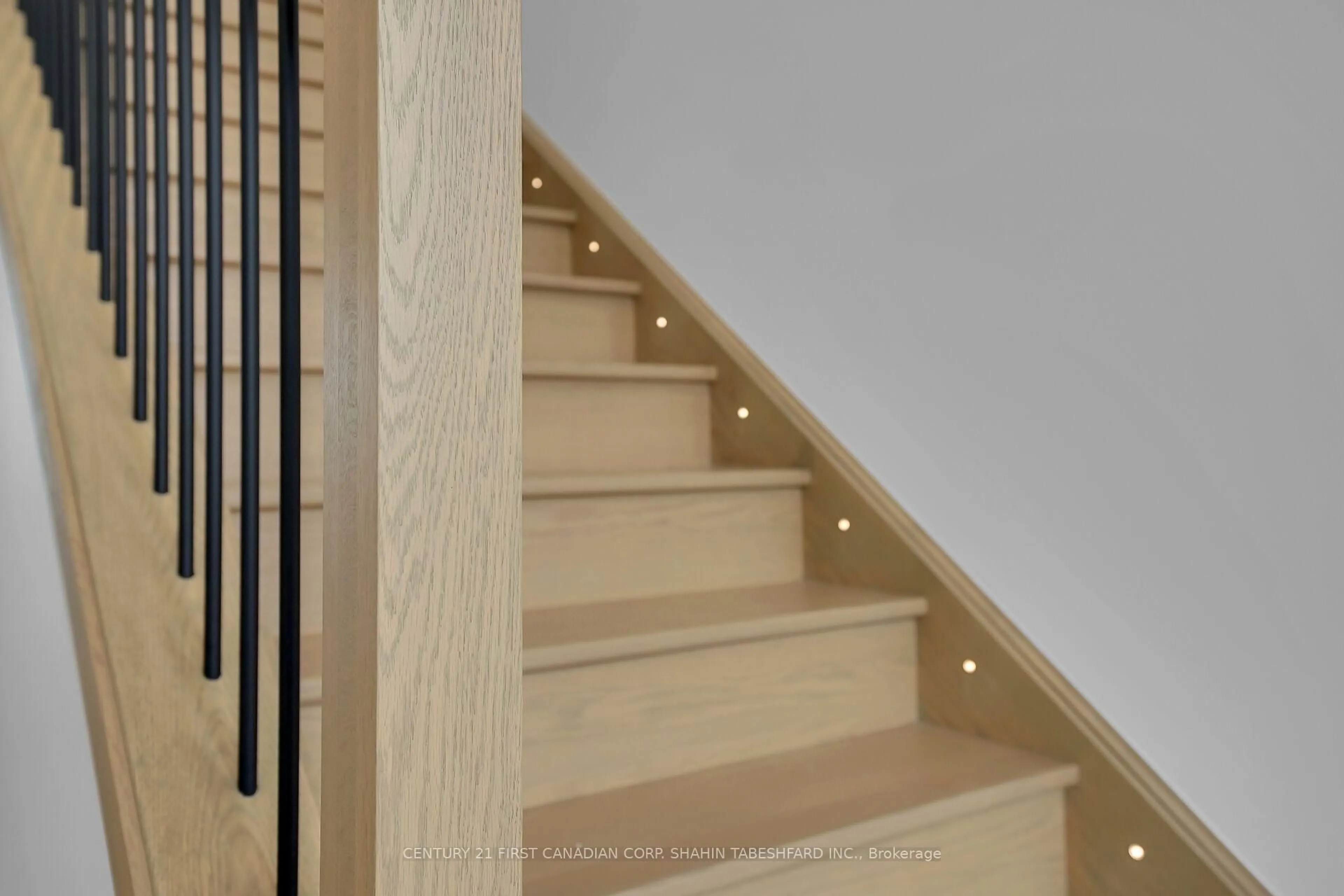Stairs for 1449 Twilite Blvd, London North Ontario N6G 3R5
