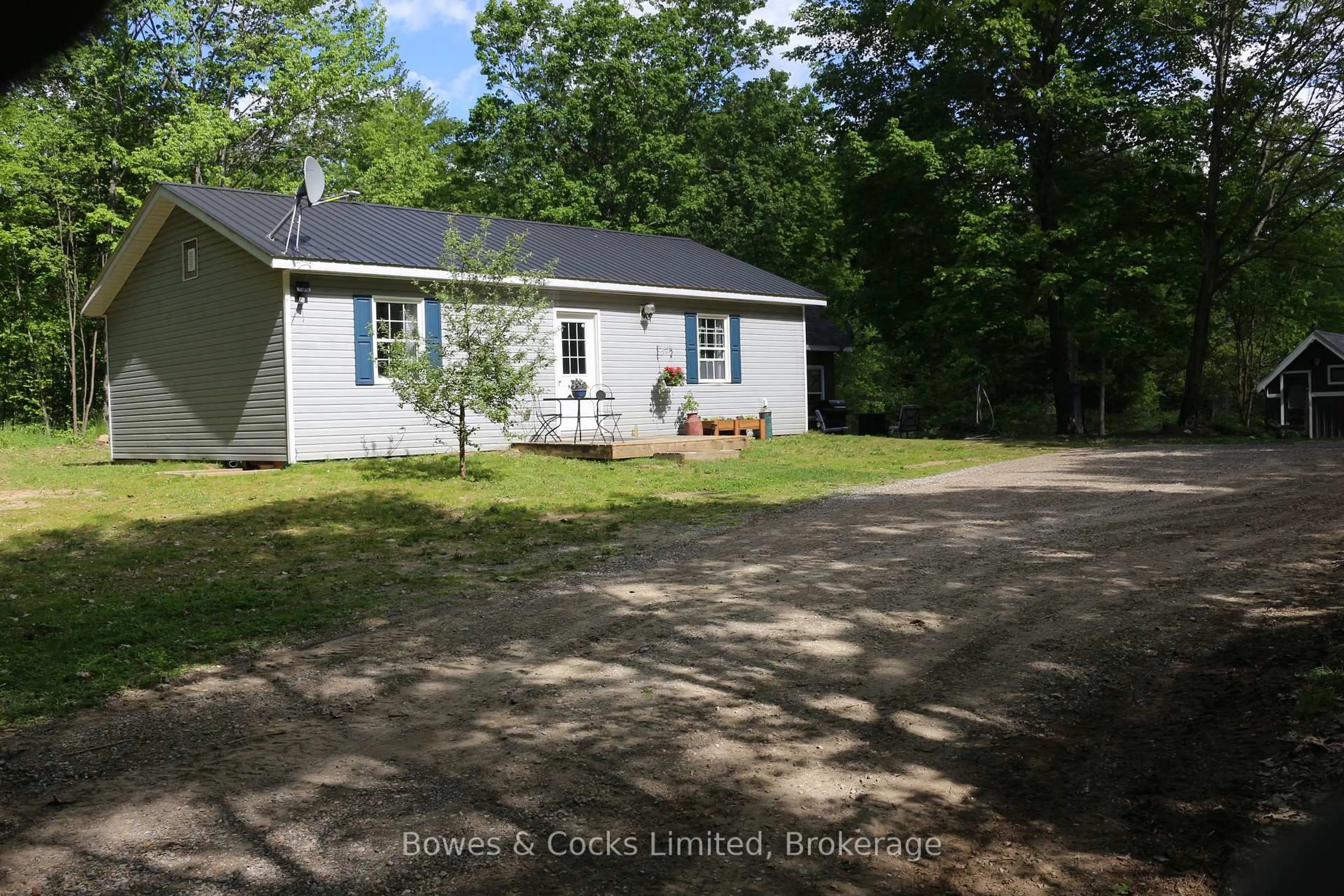 A pic from outside/outdoor area/front of a property/back of a property/a pic from drone, street for 1801 Bordenwood Rd, Frontenac Ontario K0H 2G0