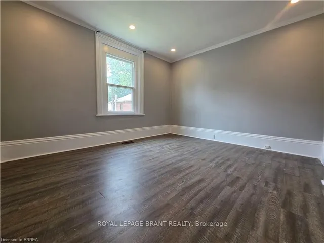 109 Sydenham St, Brantford 5