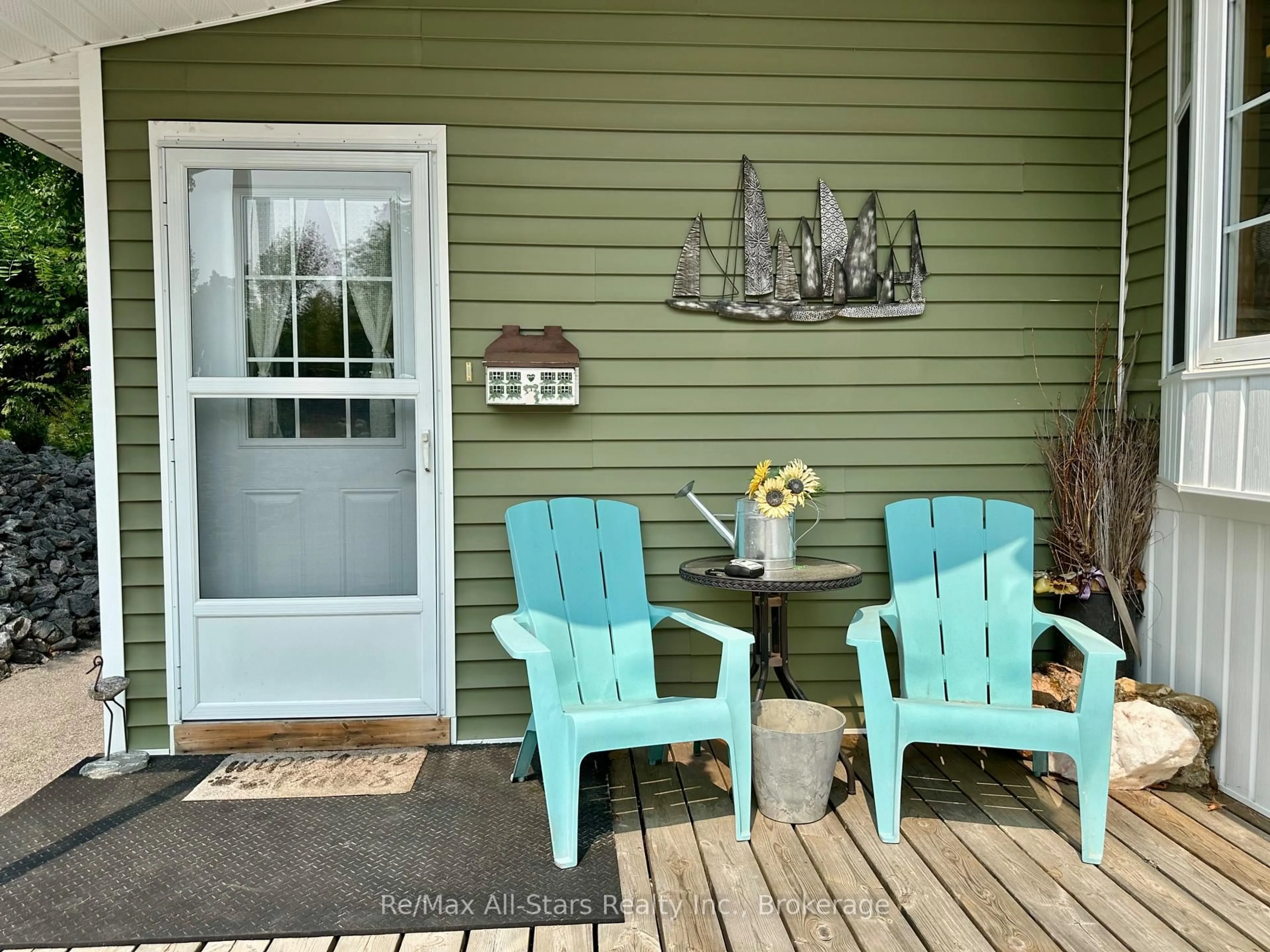 Patio, water/lake/river/ocean view for 1007 Racoon Rd #129, Gravenhurst Ontario P1P 0C5