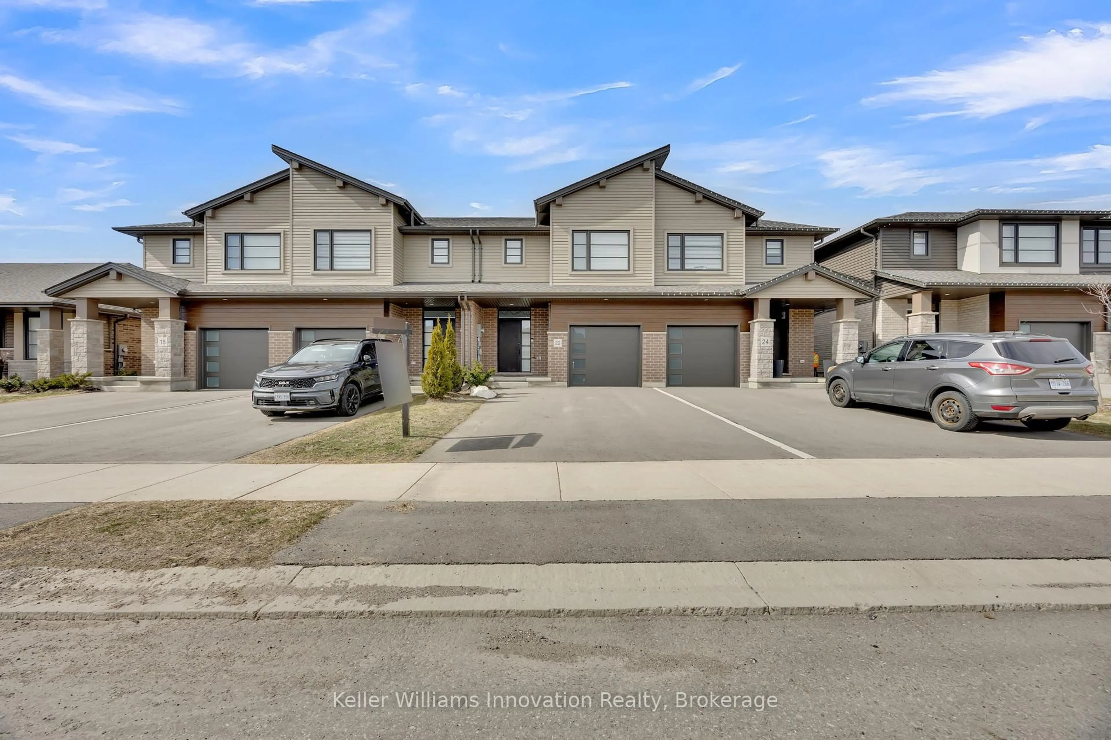 A pic from outside/outdoor area/front of a property/back of a property/a pic from drone, street for 22 Martin St, Tillsonburg Ontario N4G 0K8