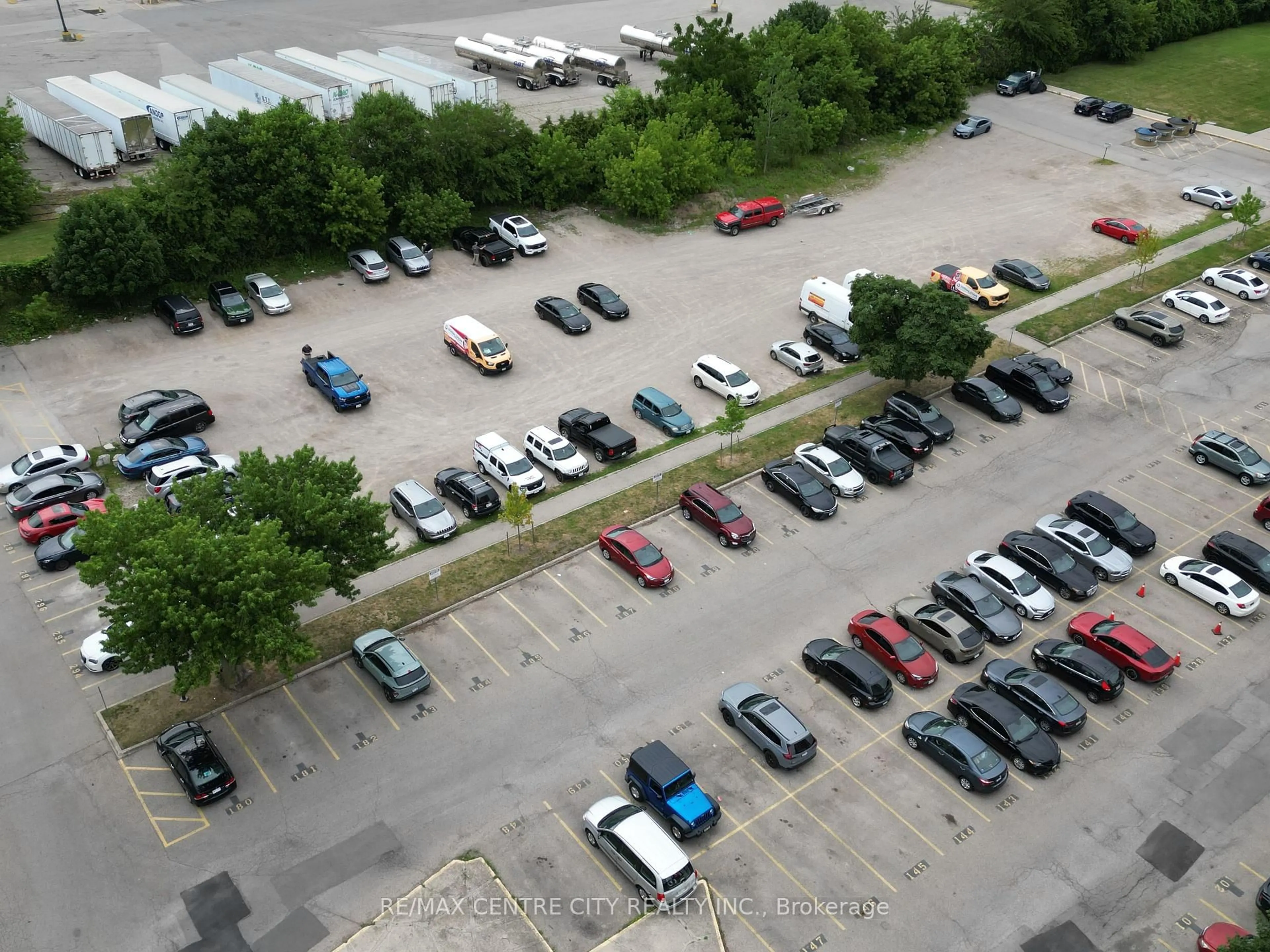 Parking for 563 Mornington Ave #1004, London East Ontario N5Y 4T8