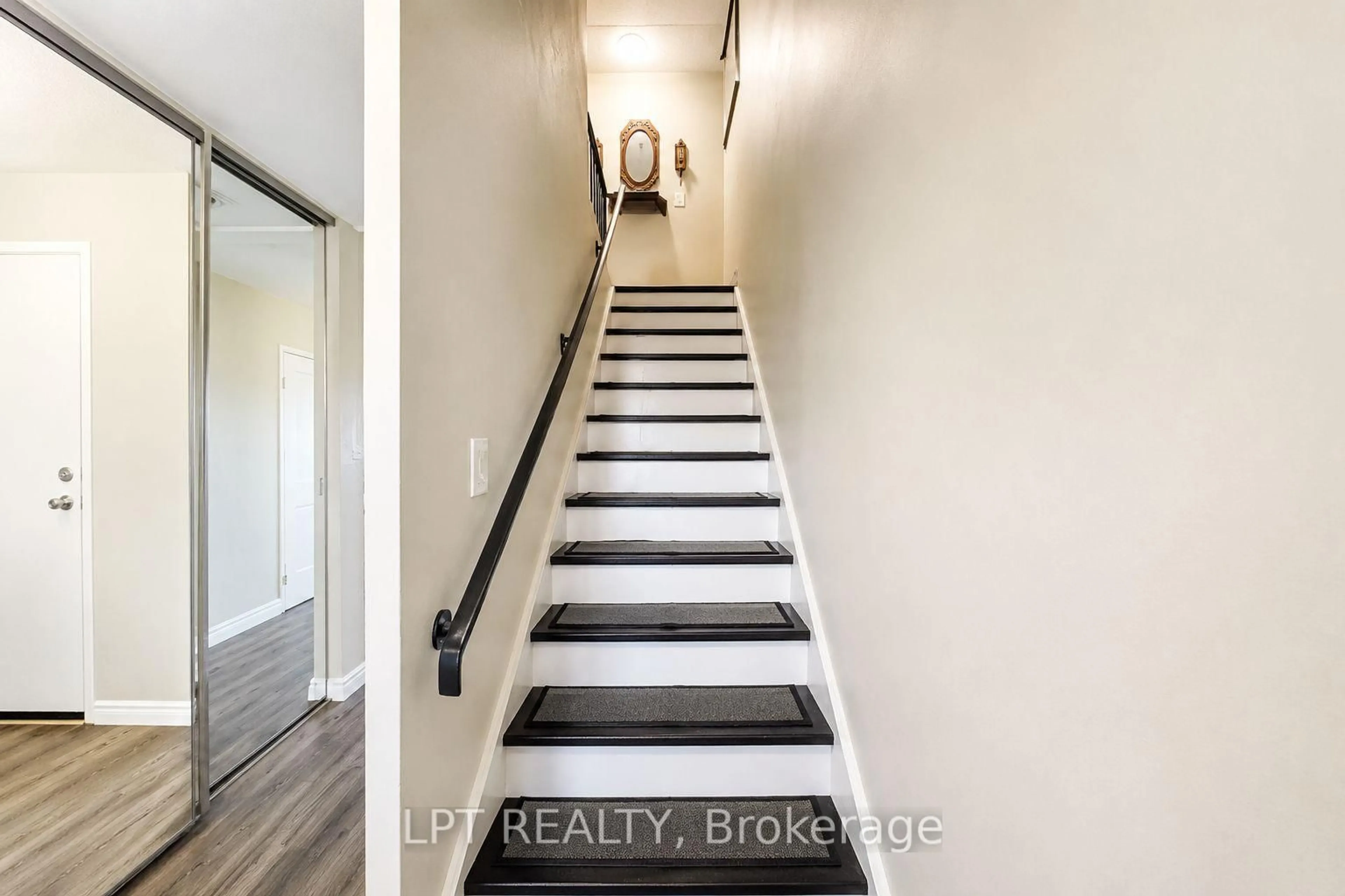 Stairs for 350 Quigley Rd #512, Hamilton Ontario L8K 5N2