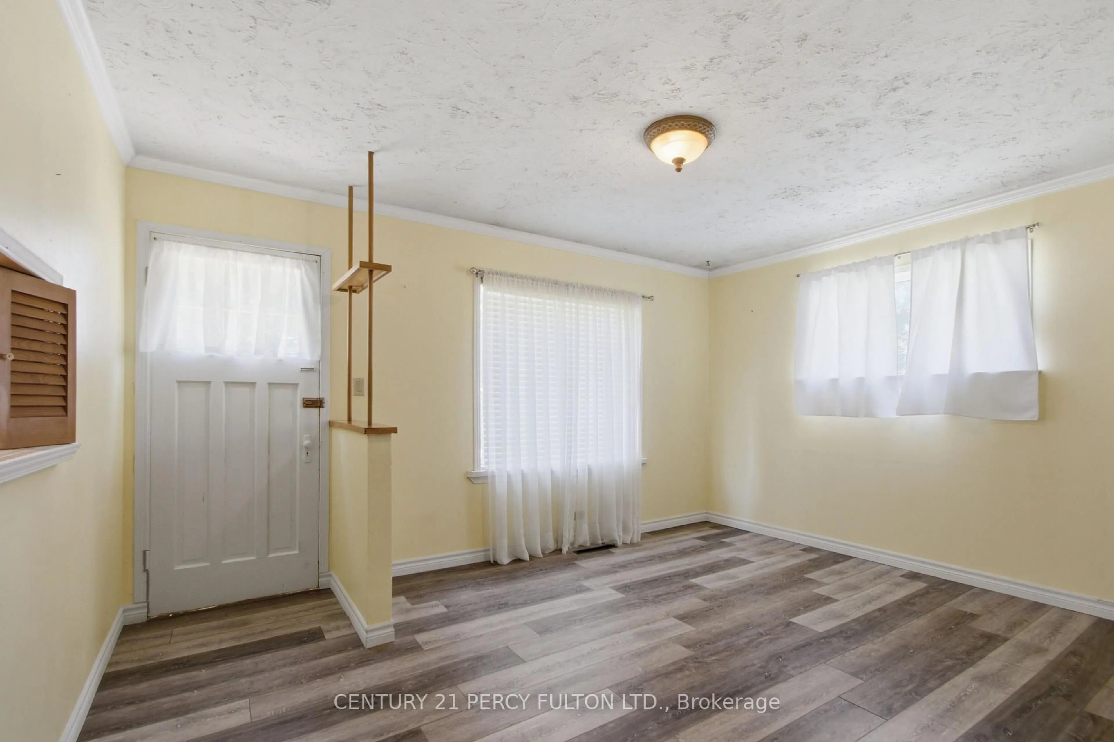 A pic of a room for 7 Valleyview Cres, Belleville Ontario K8P 3E9