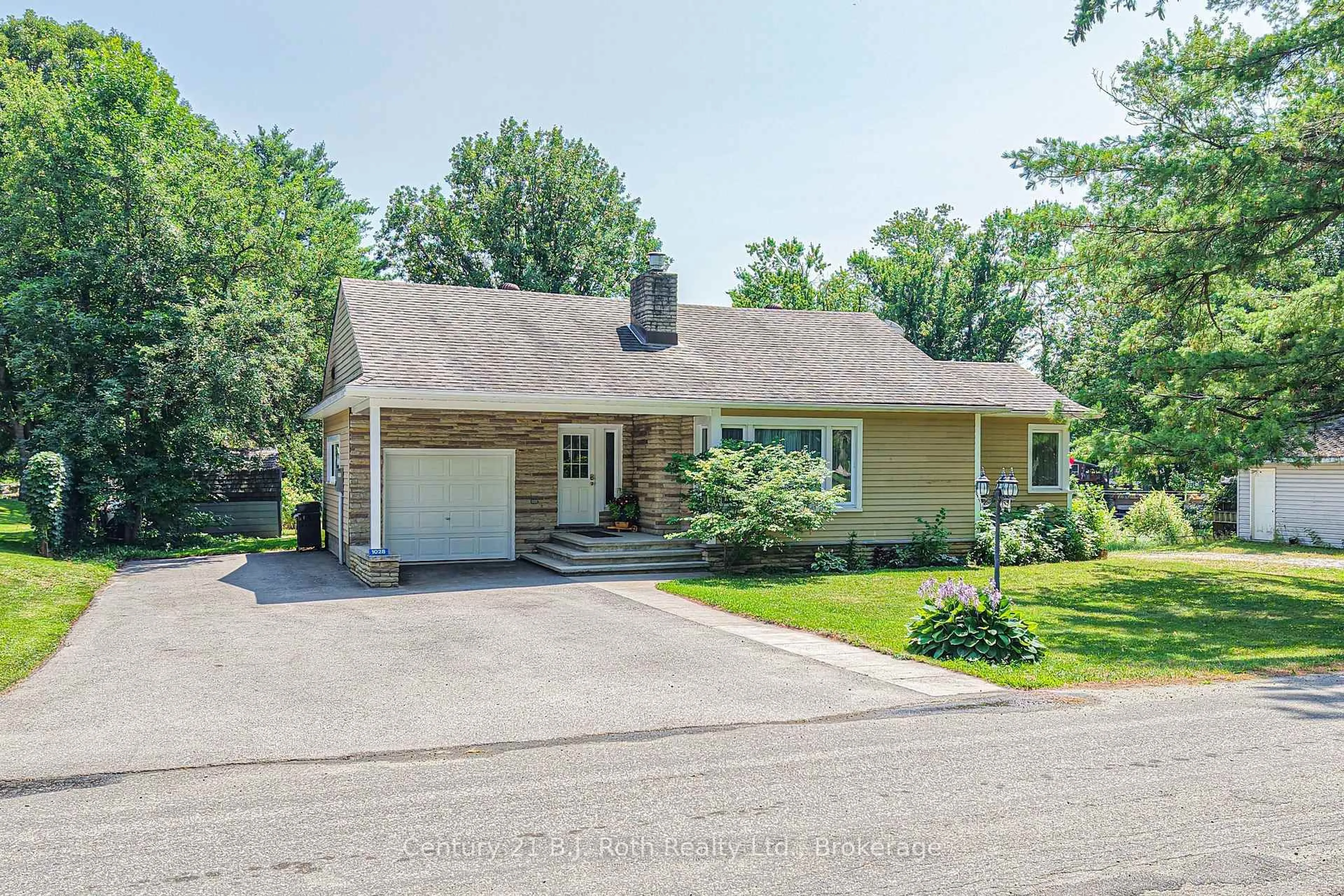 Unknown for 1028 Cowbell Lane, Gravenhurst Ontario P0E 1N0