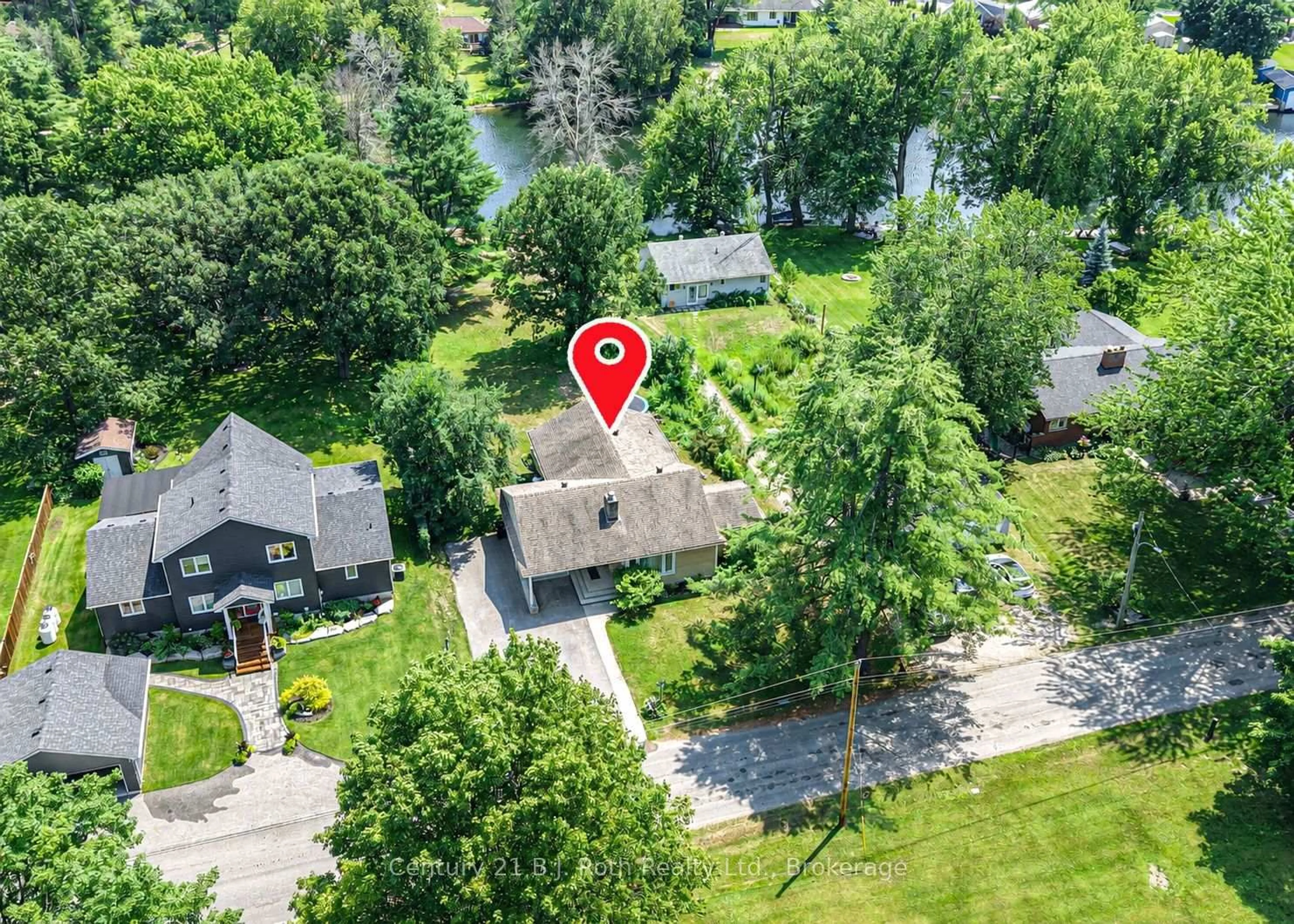 A pic from outside/outdoor area/front of a property/back of a property/a pic from drone, water/lake/river/ocean view for 1028 Cowbell Lane, Gravenhurst Ontario P0E 1N0