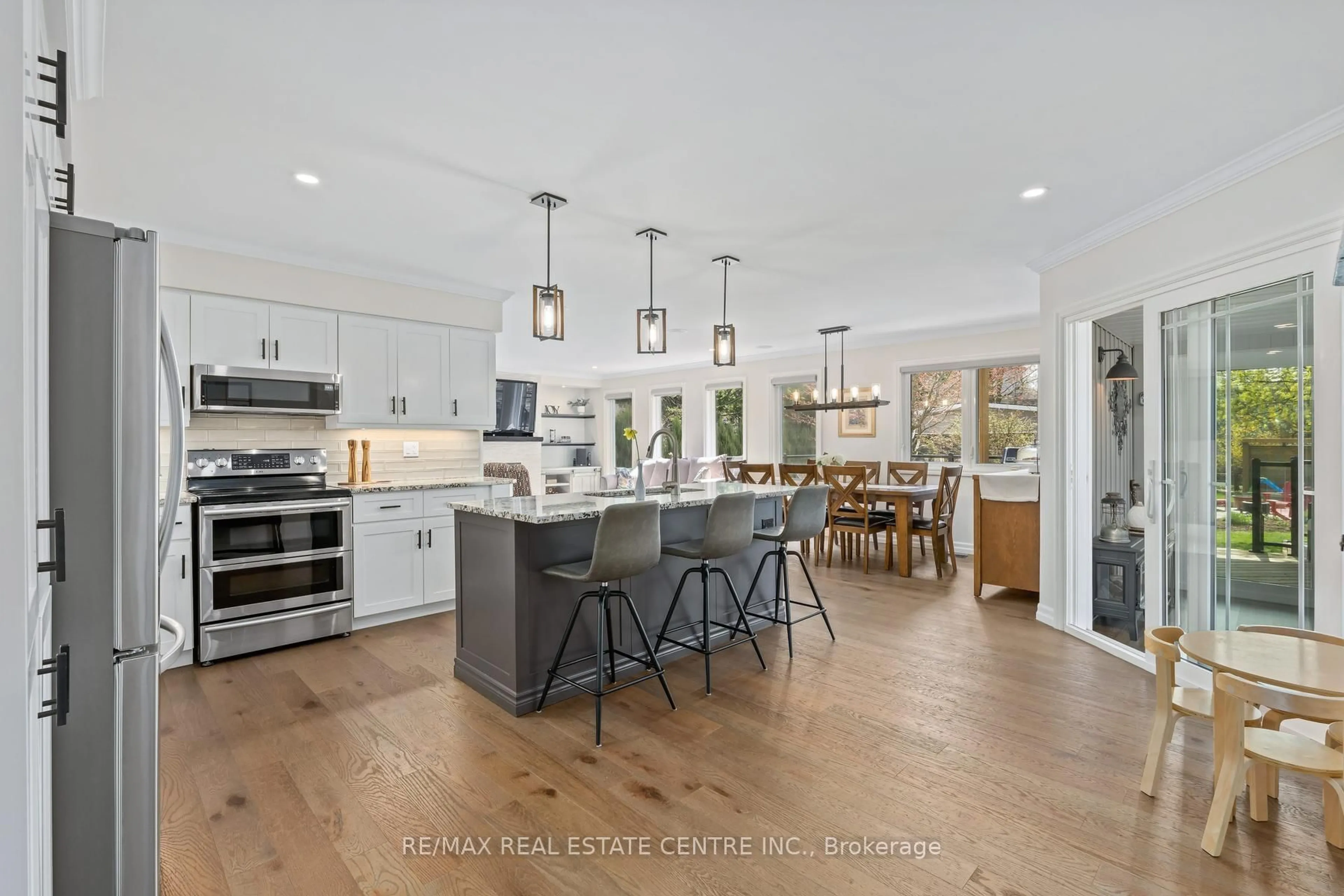 Open concept kitchen, unknown for 42 Ridgeway Ave, Guelph Ontario N1L 1G8