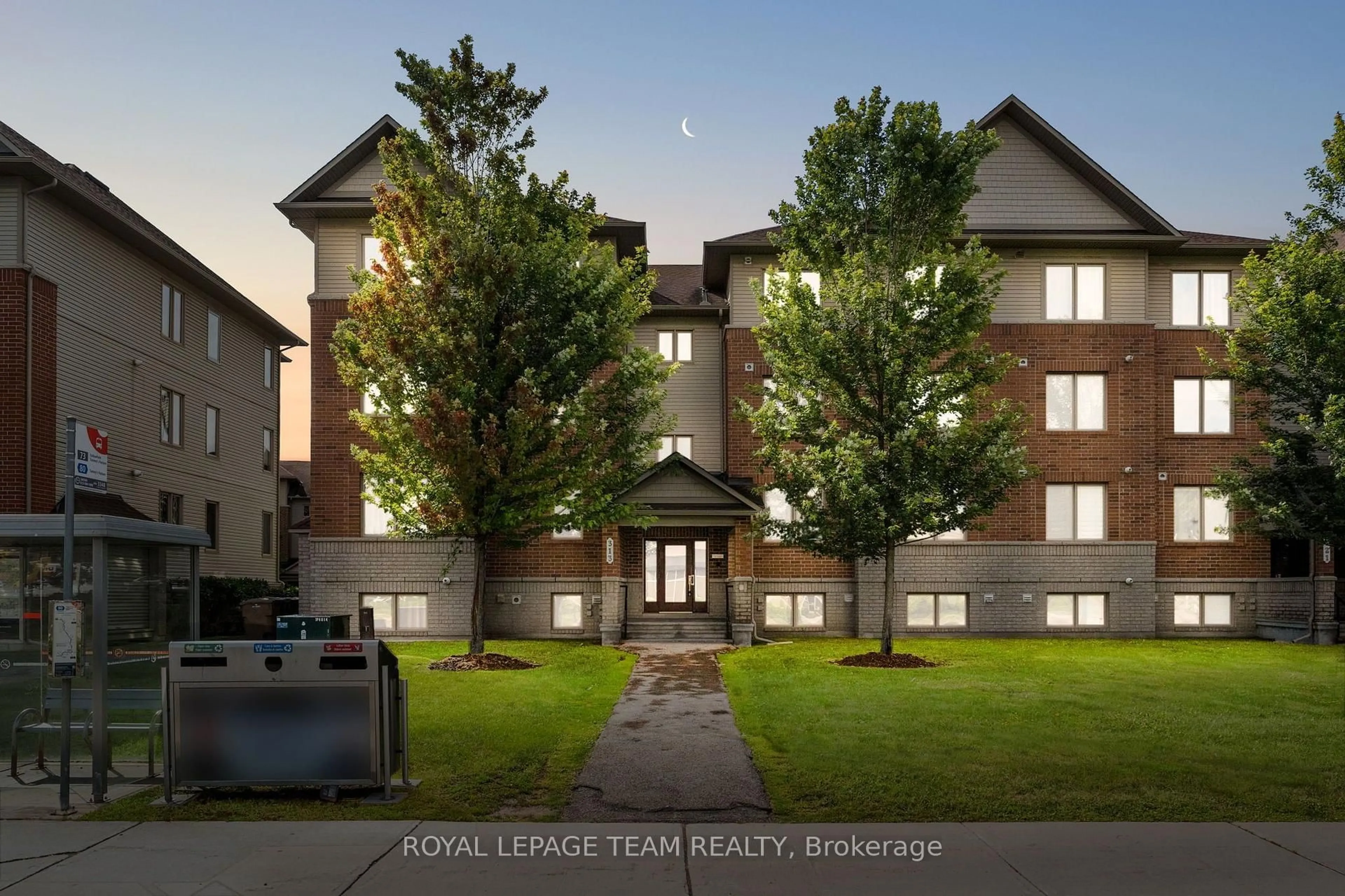A pic from outside/outdoor area/front of a property/back of a property/a pic from drone, unknown for 313 Cresthaven Dr #2, Ottawa Ontario K2G 4R5