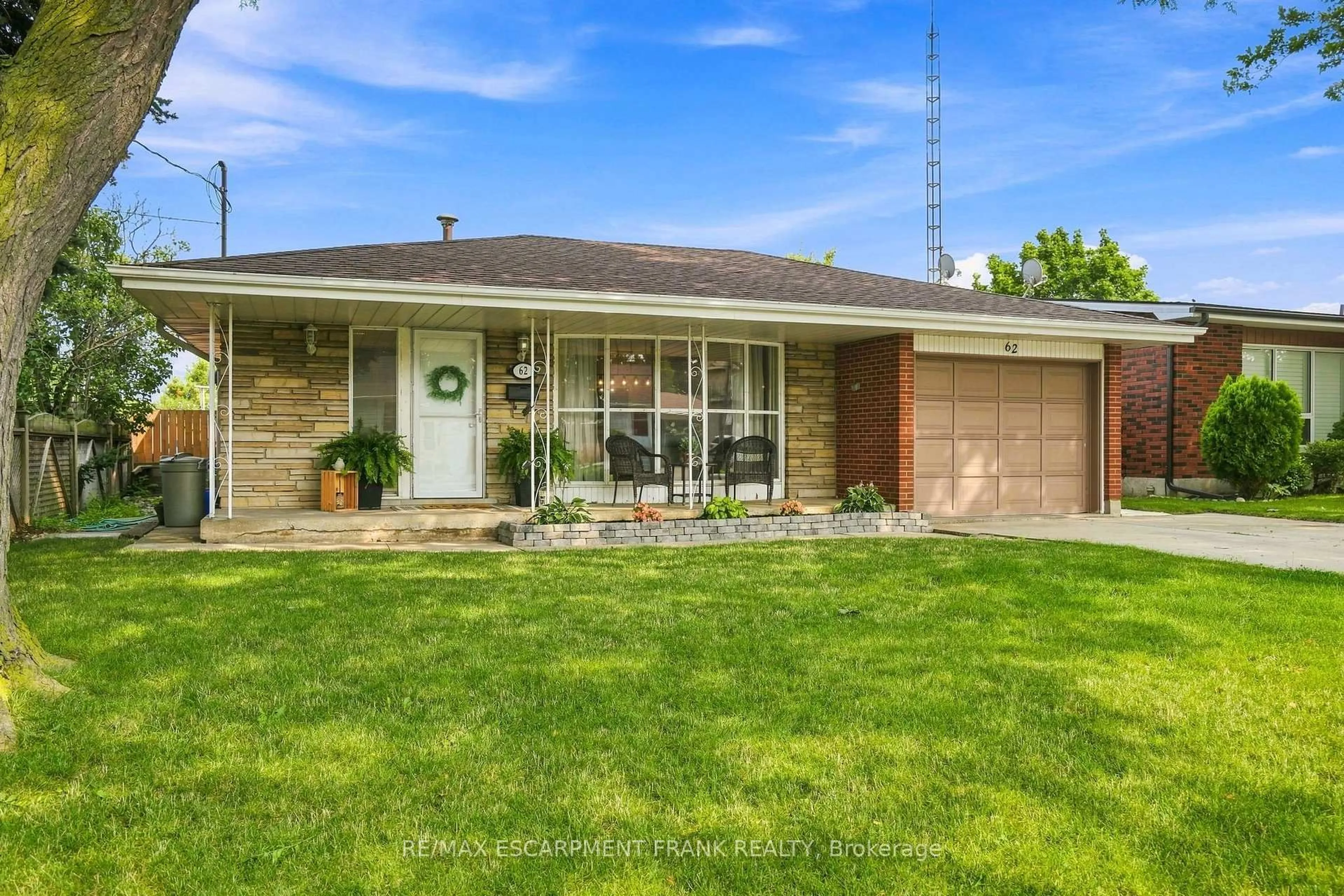 Home with brick exterior material, street for 62 Owen Pl, Hamilton Ontario L8G 2H2