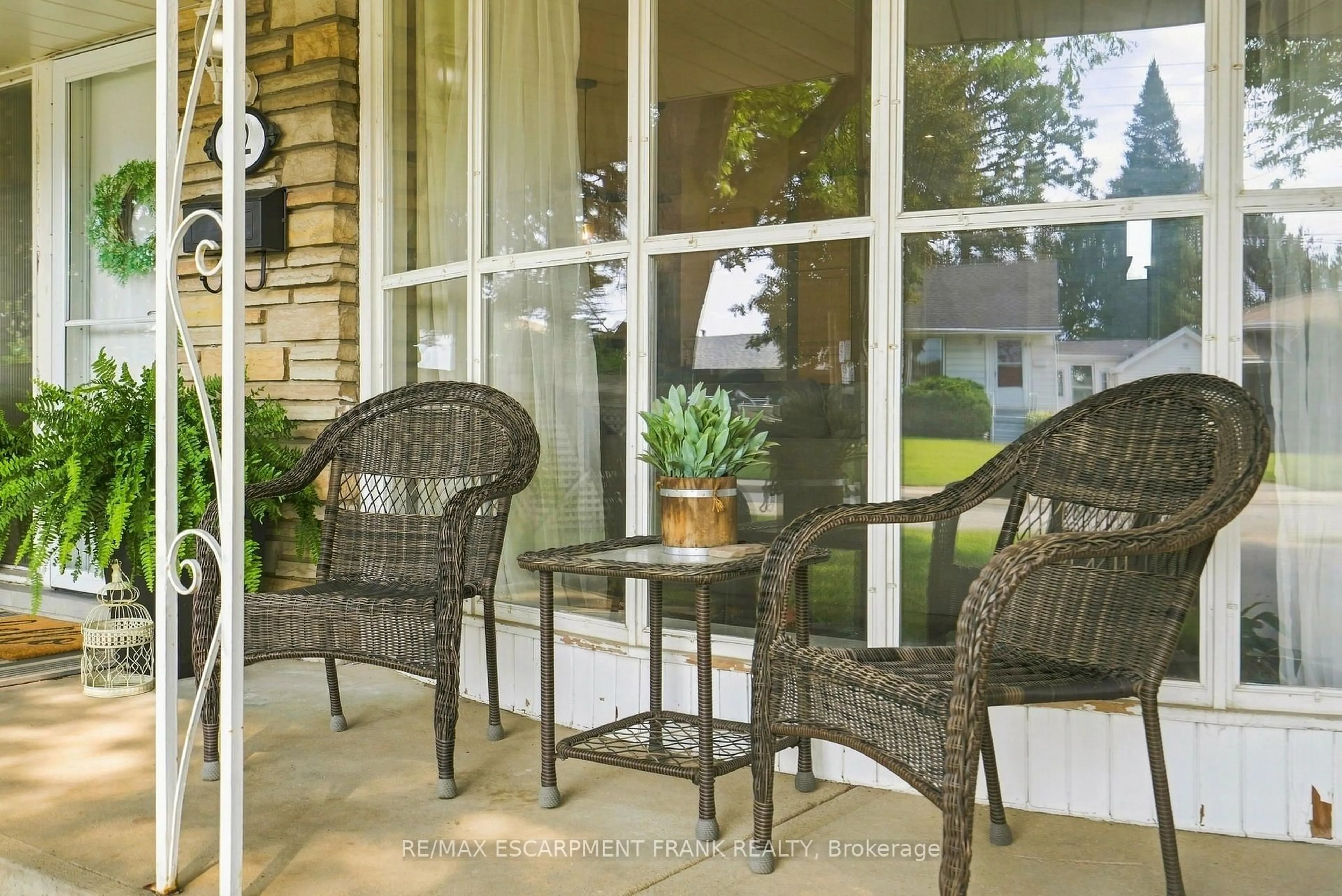 Patio, unknown for 62 Owen Pl, Hamilton Ontario L8G 2H2