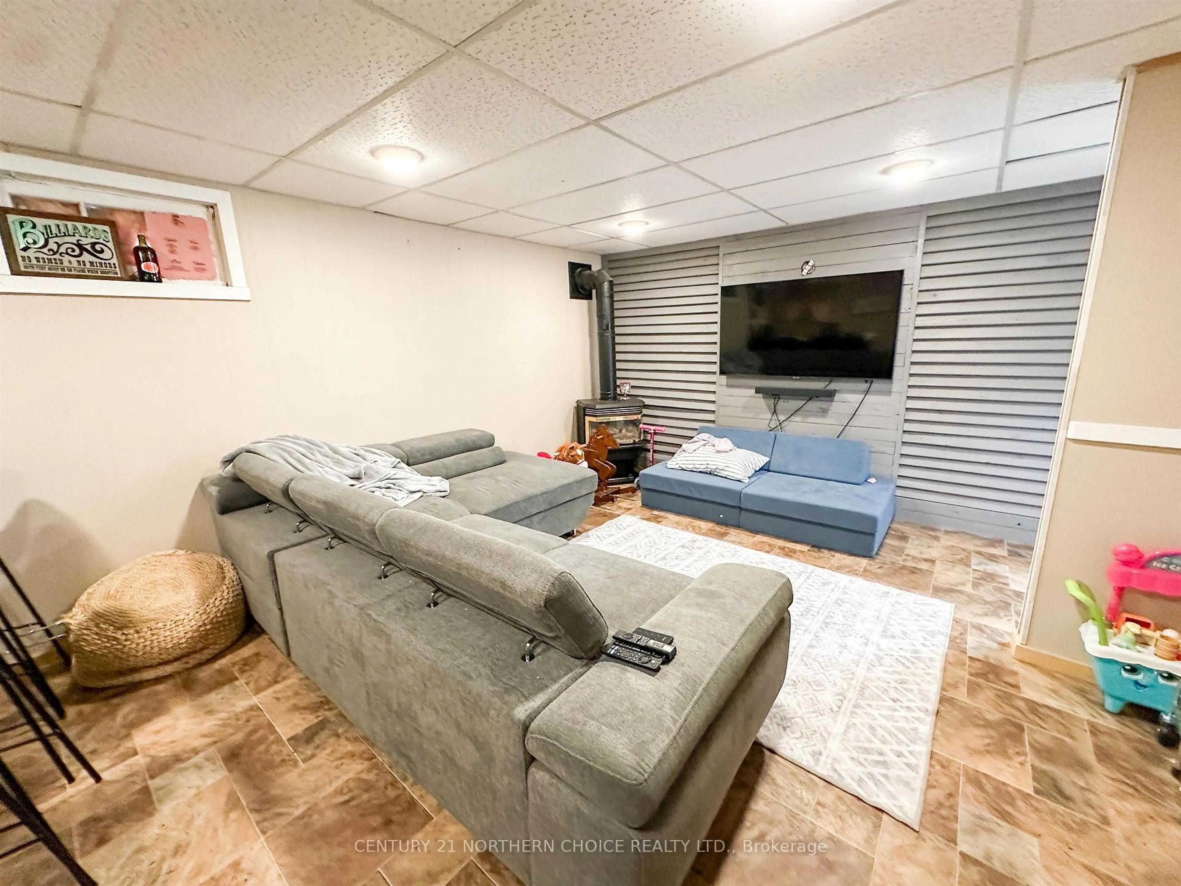 A pic of a room for 73 Dickenson Rd, Red Lake Ontario P0V 1C0
