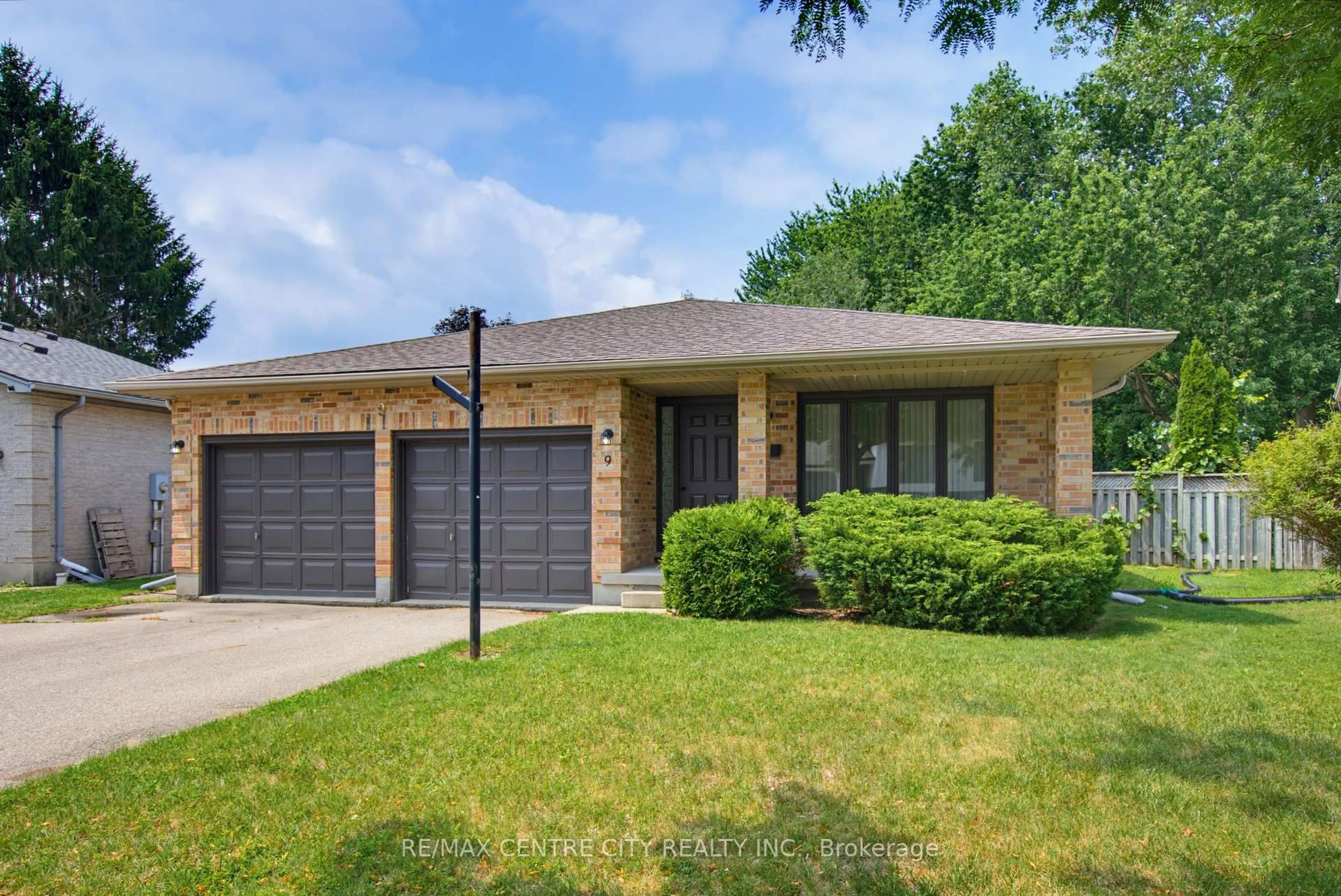 Home with brick exterior material, street for 9 Yarmouth Dr, London East Ontario N5V 4T9