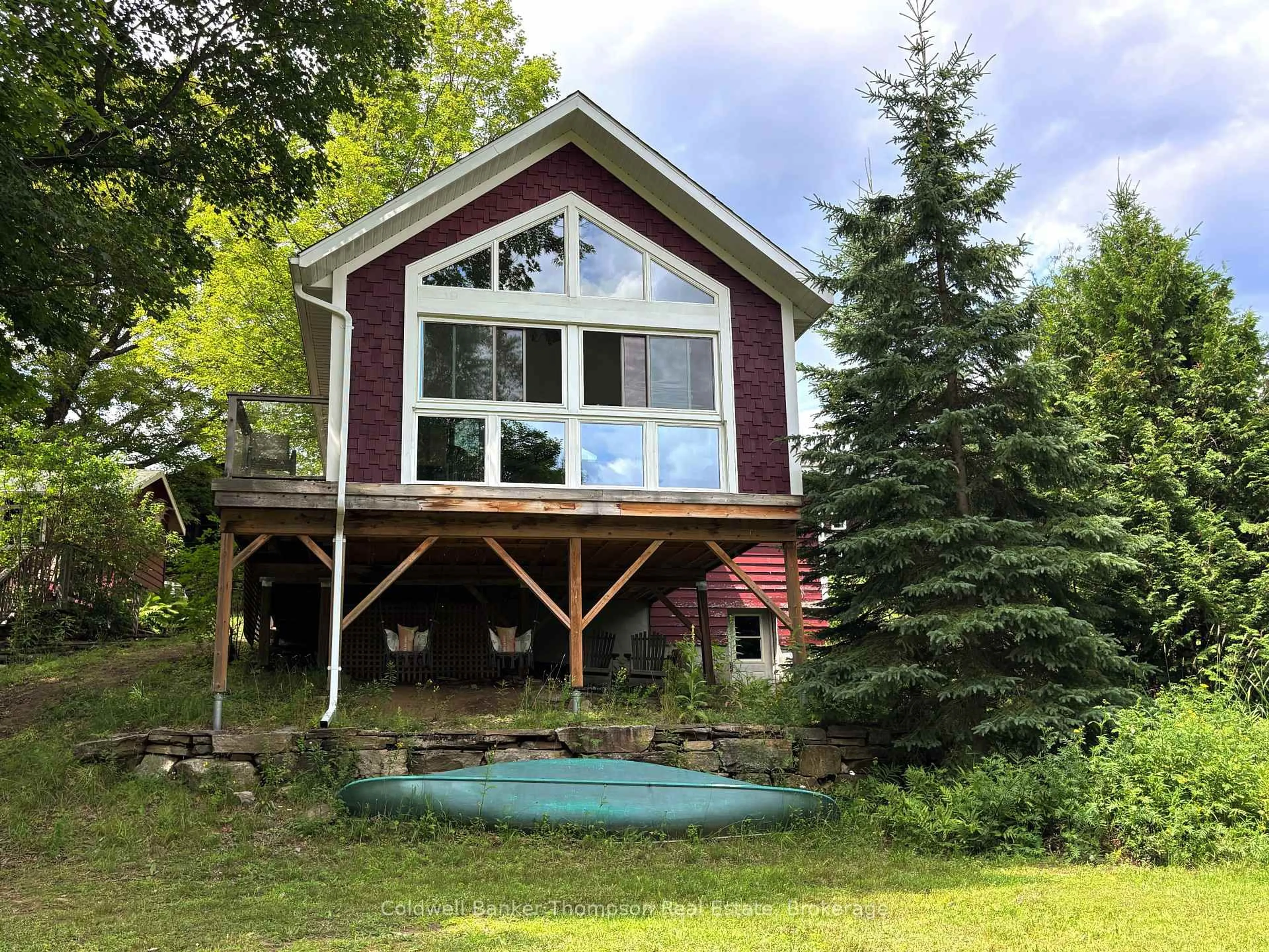 Home with vinyl exterior material, mountain view for 1341 Billie Bear Rd #Trapper, Lake of Bays Ontario P1H 2J6