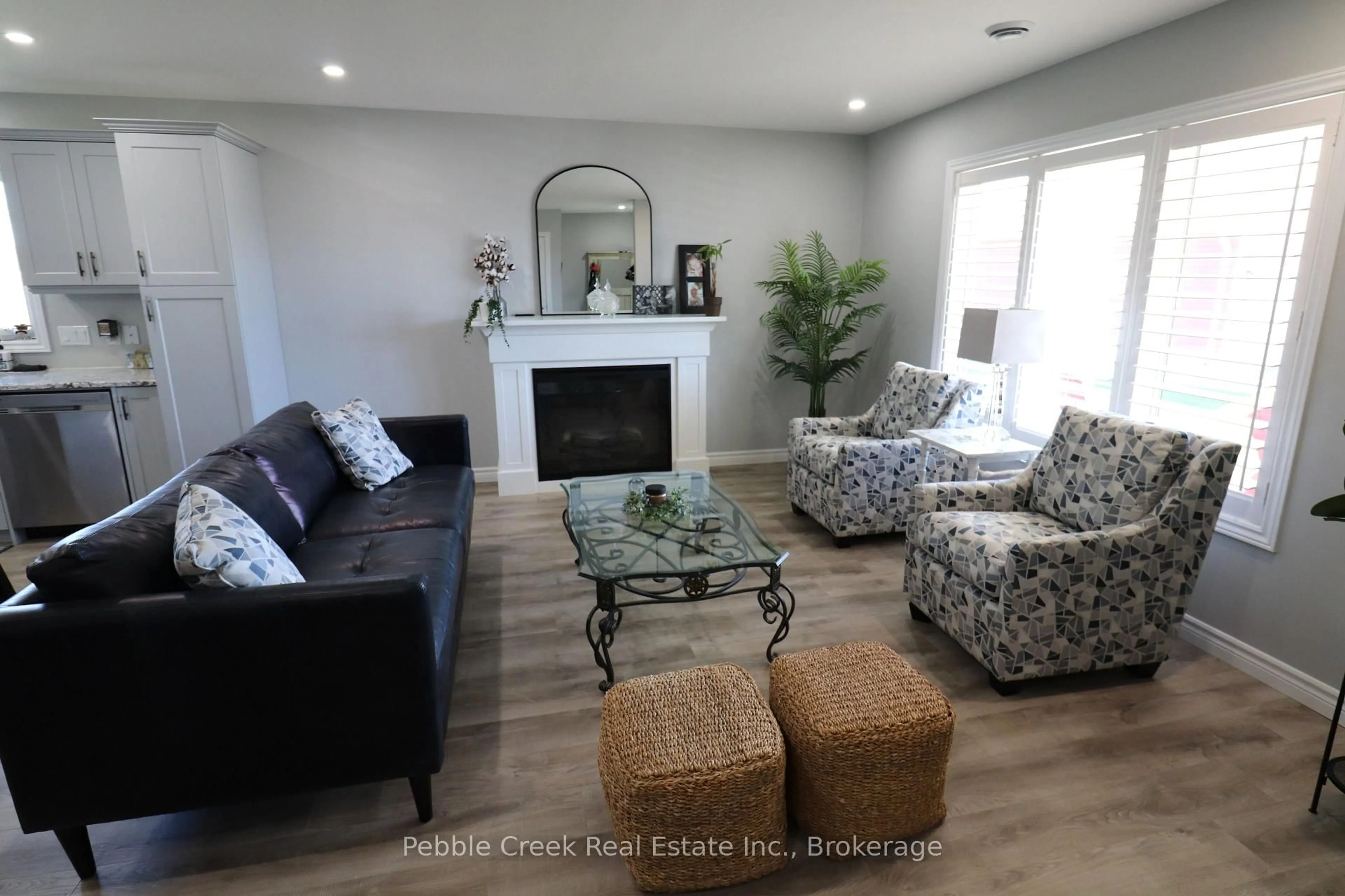 Living room with furniture, unknown for 179 Lake Breeze Dr, Ashfield-Colborne-Wawanosh Ontario N7A 0C6