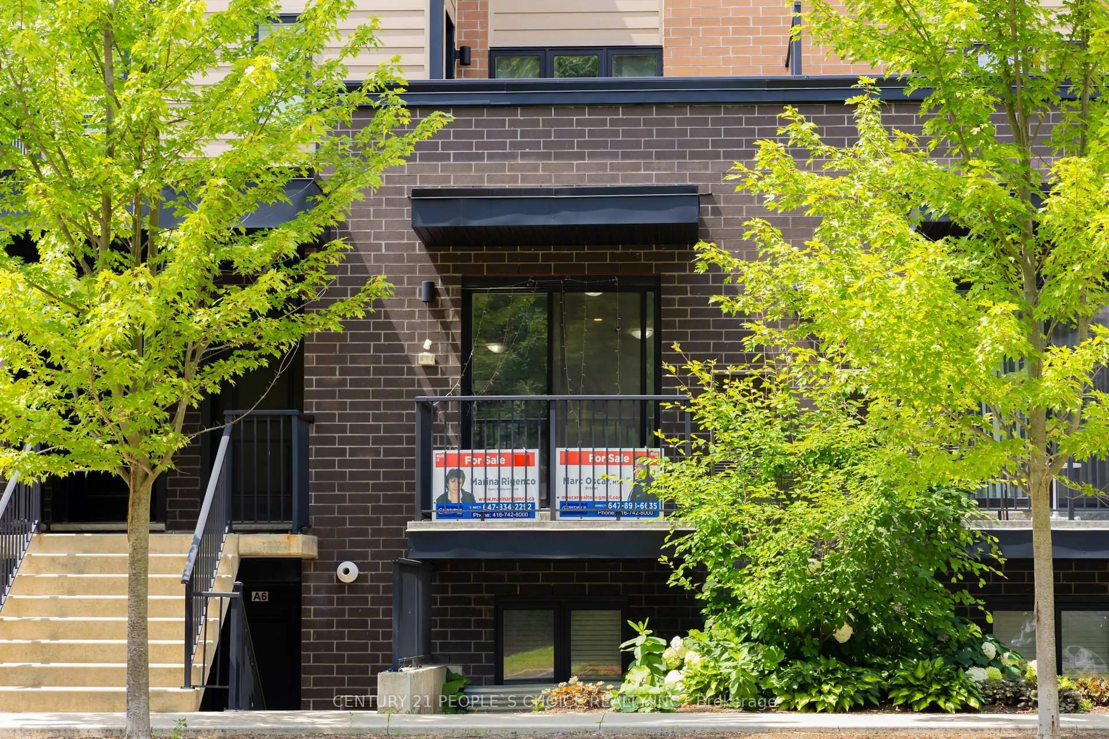 Home with brick exterior material, street for 190 Century Hill Dr #A5, Kitchener Ontario N2E 2W6