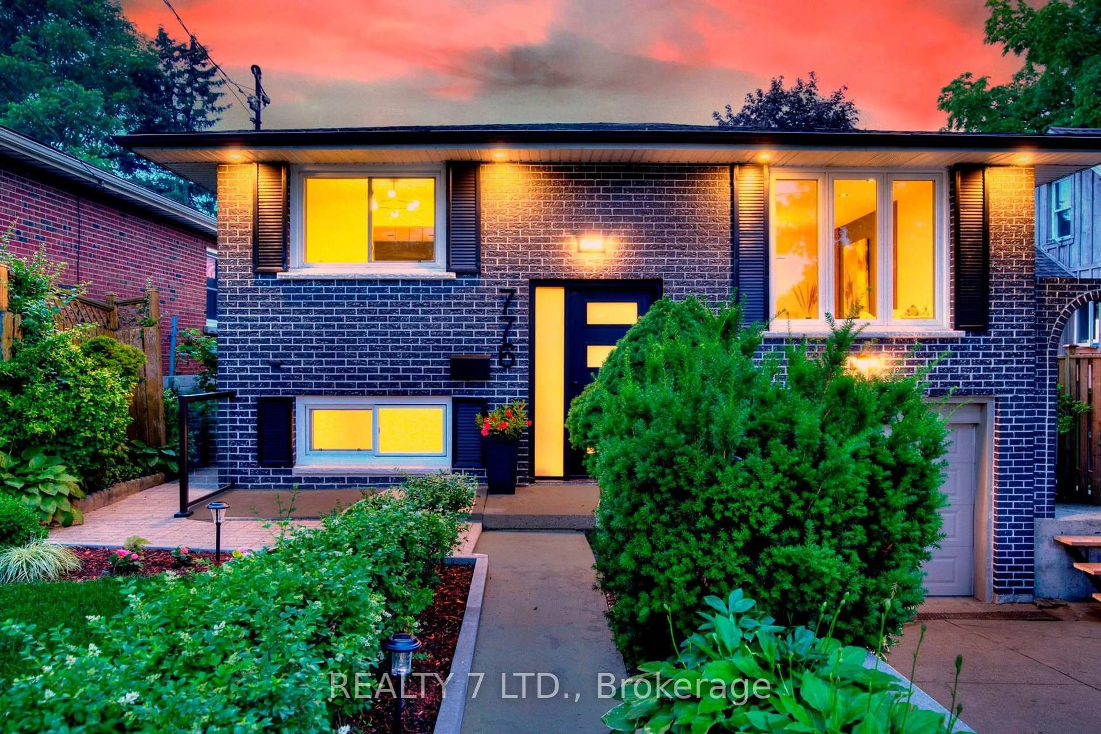 Home with brick exterior material, street for 776 Garth St, Hamilton Ontario L9C 4K4