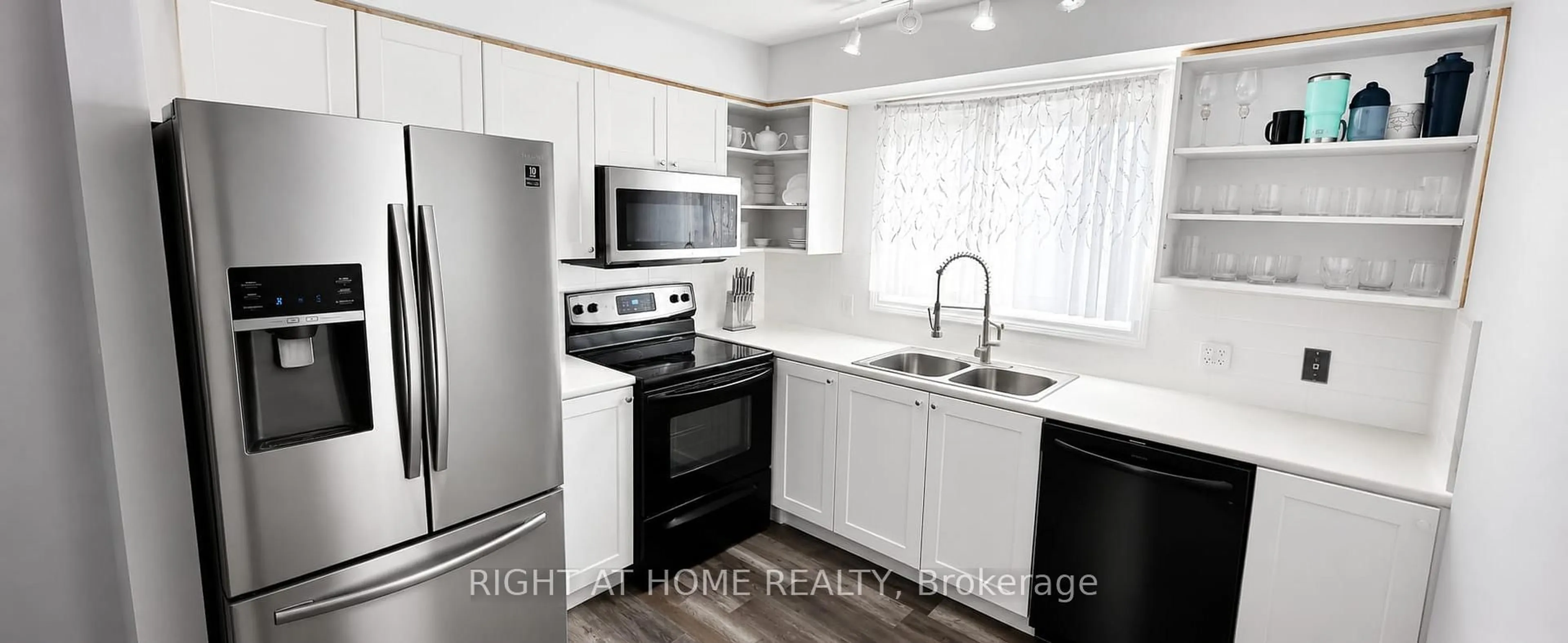 Standard kitchen, unknown for 589 Beechwood Dr #32, Waterloo Ontario N2T 2K9
