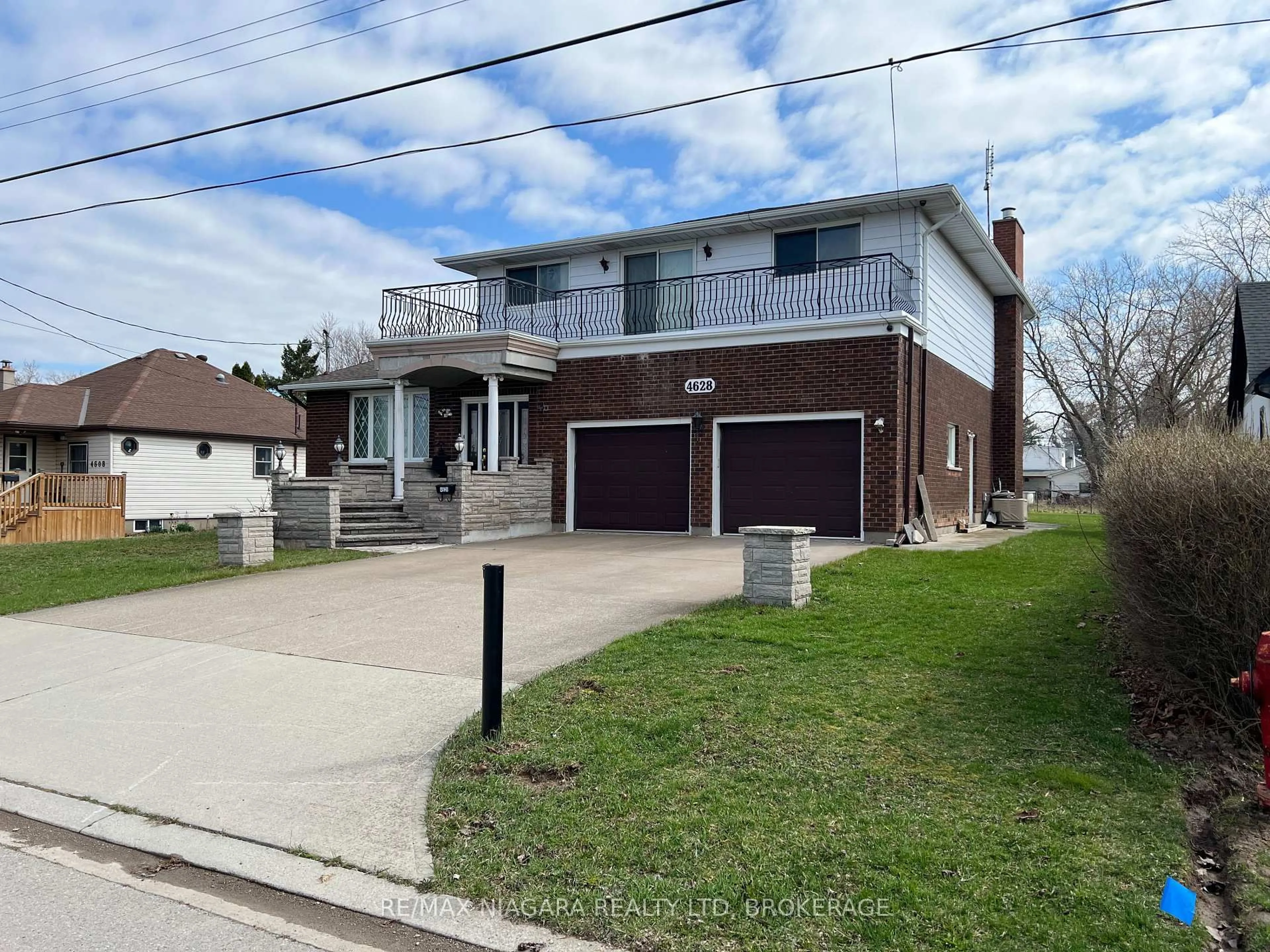 Home with brick exterior material, street for 4628 Baldwin Ave, Niagara Falls Ontario L2H 1N8