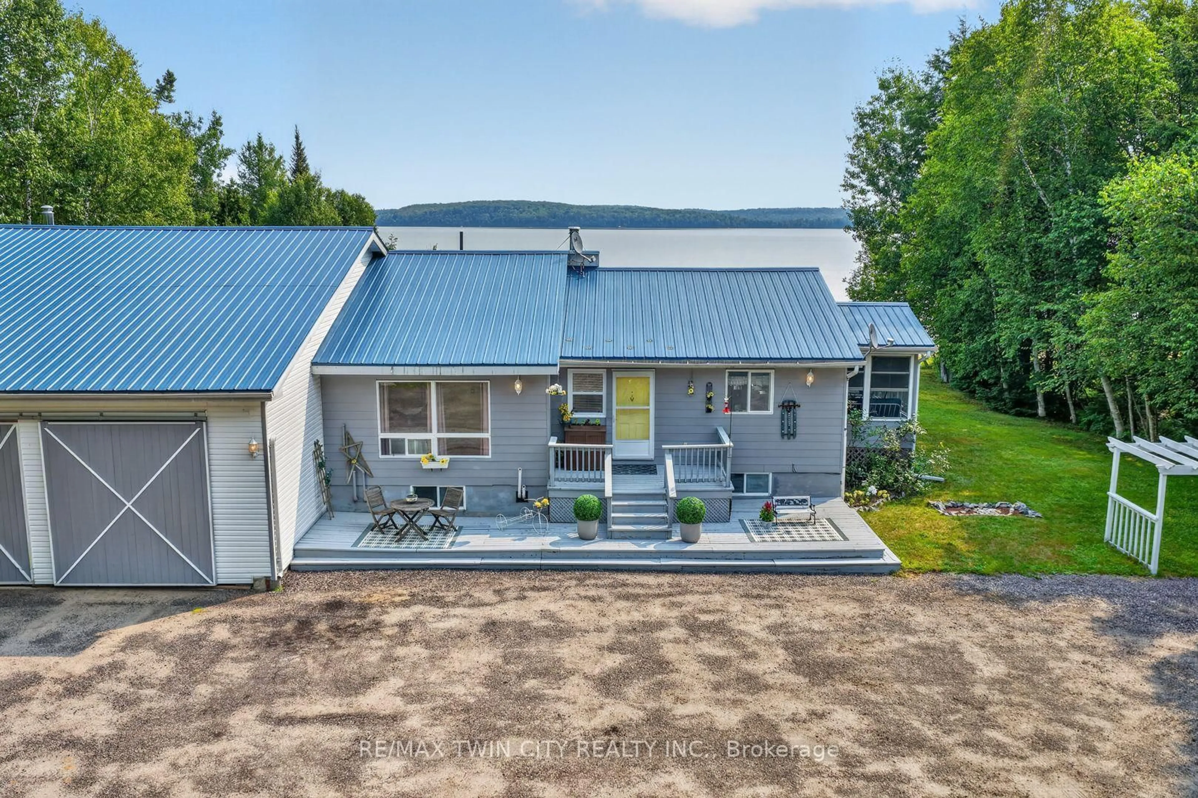 A pic from outside/outdoor area/front of a property/back of a property/a pic from drone, building for 1331 High Rock Dr, Strong Ontario P0A 1Z0