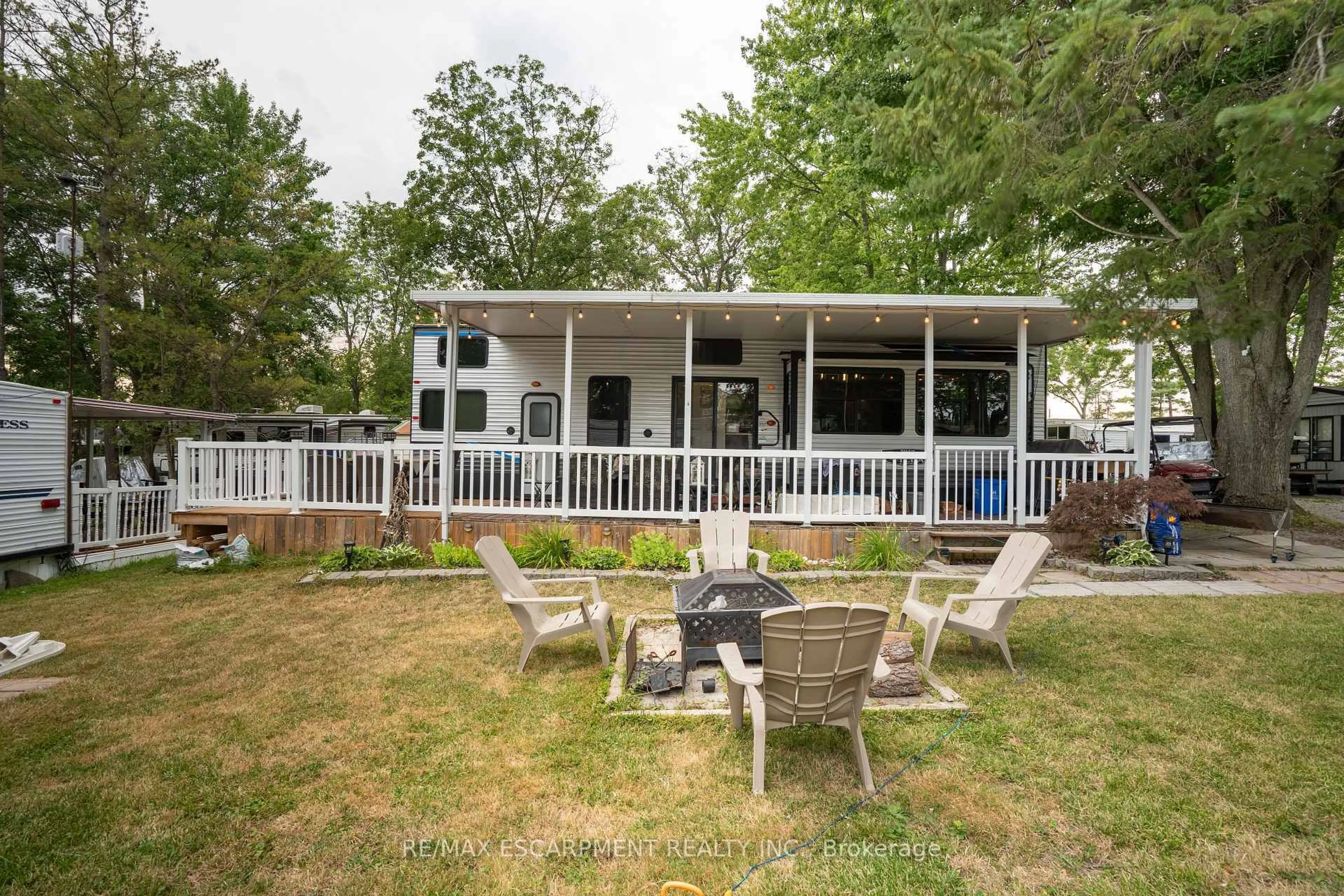 Patio, water/lake/river/ocean view for 1001 Haldimand Rd #35, Haldimand Ontario N0A 1E0