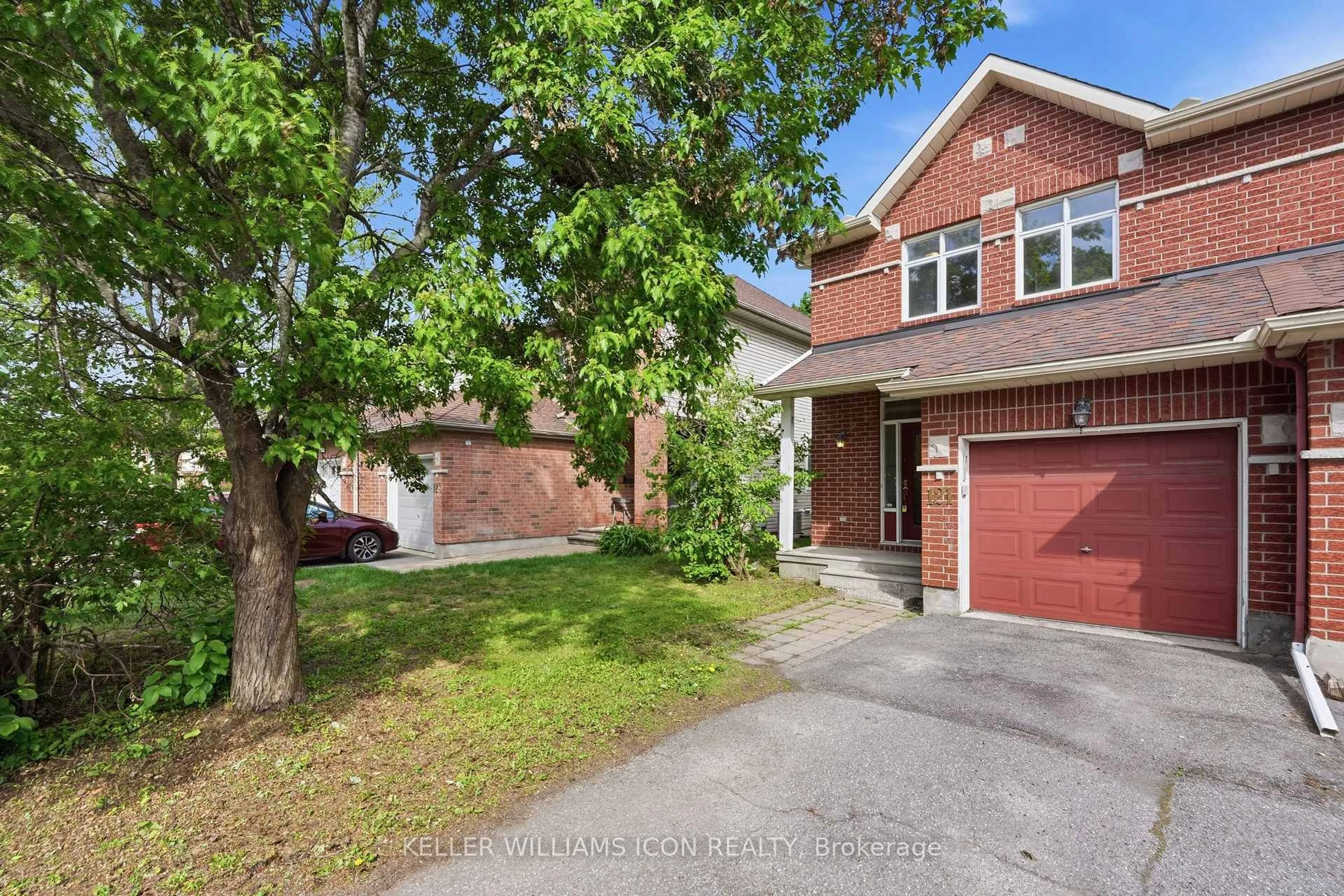 Home with brick exterior material, street for 121 Thornbury Cres, Nepean Ontario K2G 6J1
