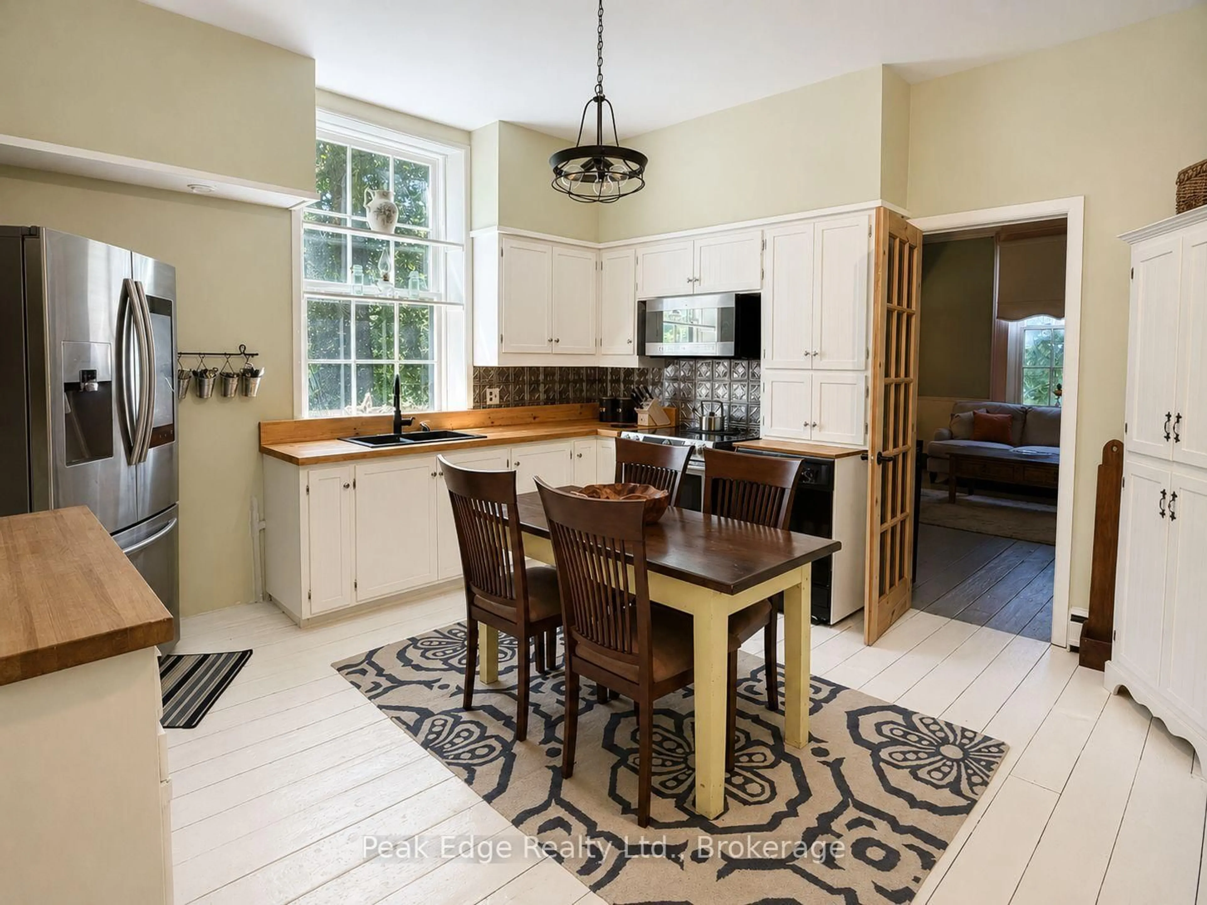 Open concept kitchen, ceramic/tile floor for 4 George St, Brockton Ontario N0G 2V0