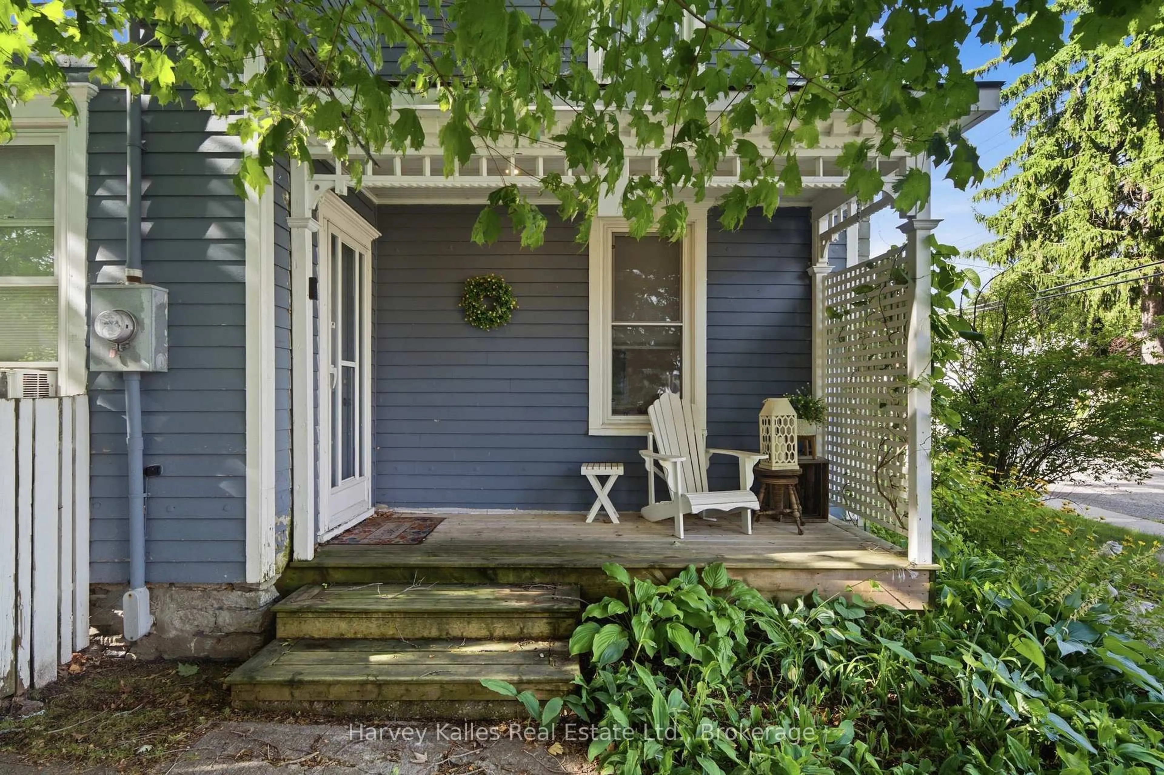 Unknown for 27 Ontario St, Prince Edward County Ontario K0K 2T0