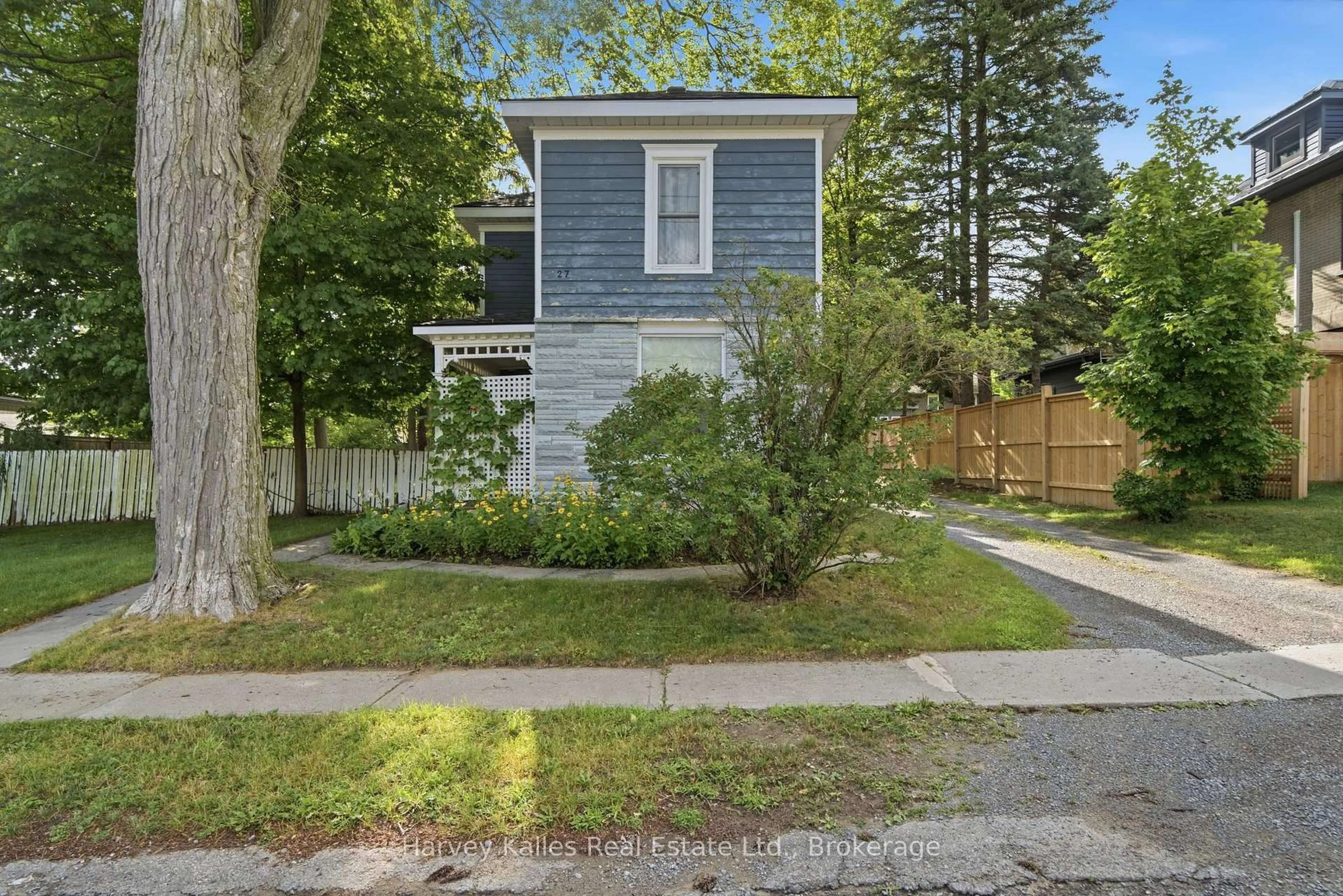 Unknown for 27 Ontario St, Prince Edward County Ontario K0K 2T0