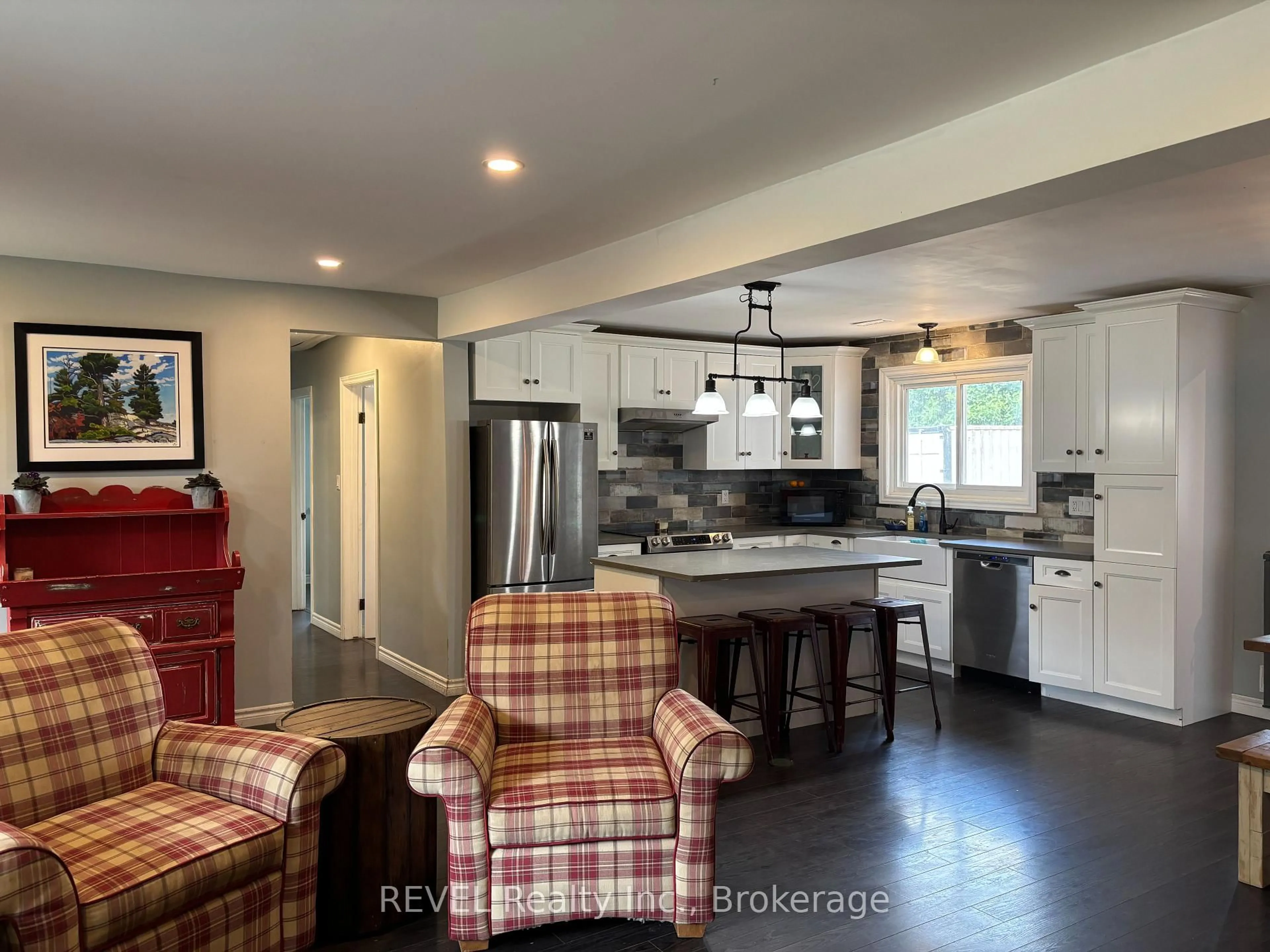 Open concept kitchen, unknown for 2906 June Rd, Port Colborne Ontario L3K 5V3