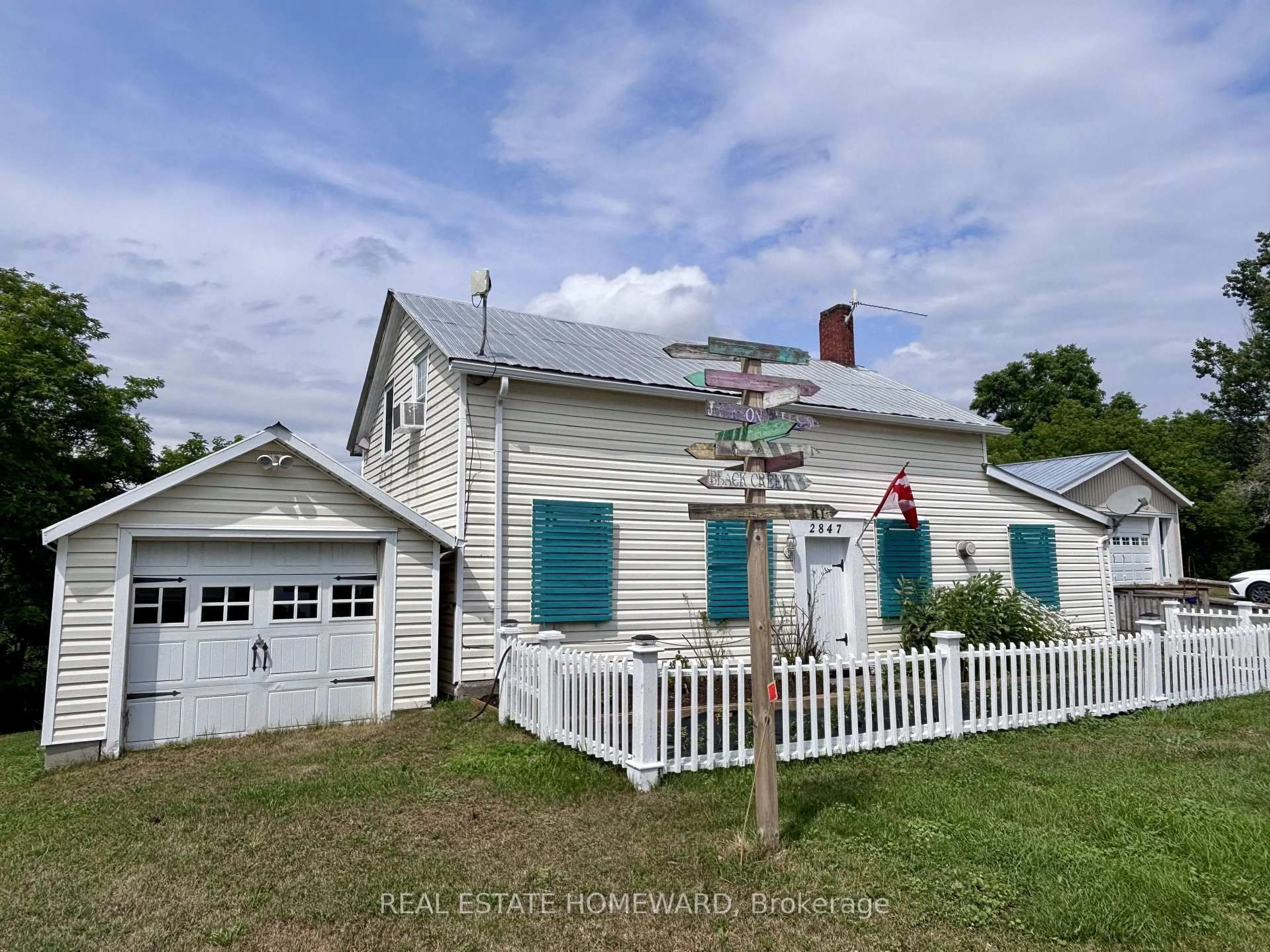 A pic from outside/outdoor area/front of a property/back of a property/a pic from drone, building for 2847 County Rd 10 Rd, Prince Edward County Ontario K0K 2T0