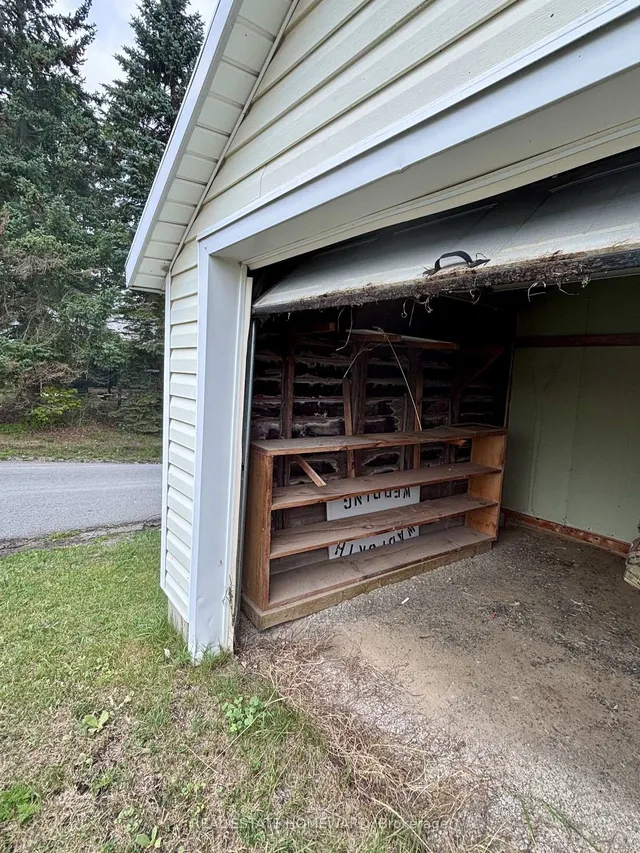 2847 County Rd 10 Rd, Prince Edward County 5