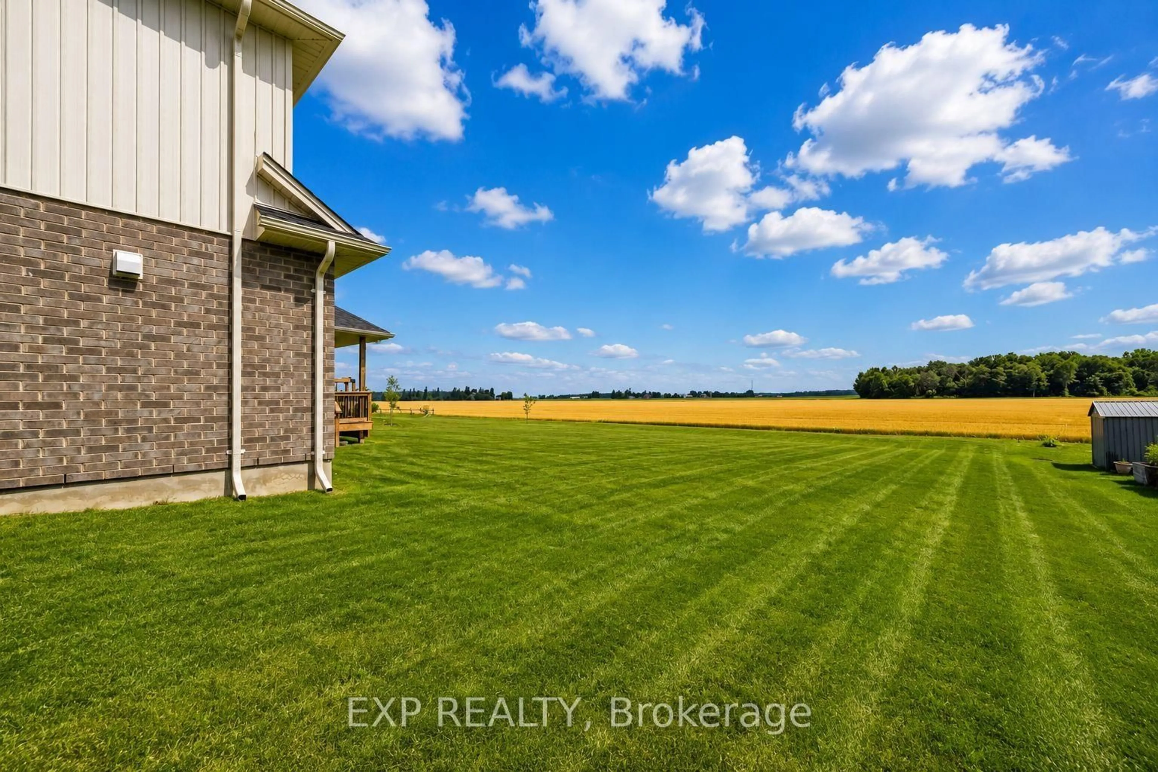 A pic from outside/outdoor area/front of a property/back of a property/a pic from drone, water/lake/river/ocean view for 120 Lila St, Dutton/Dunwich Ontario N0L 1J0