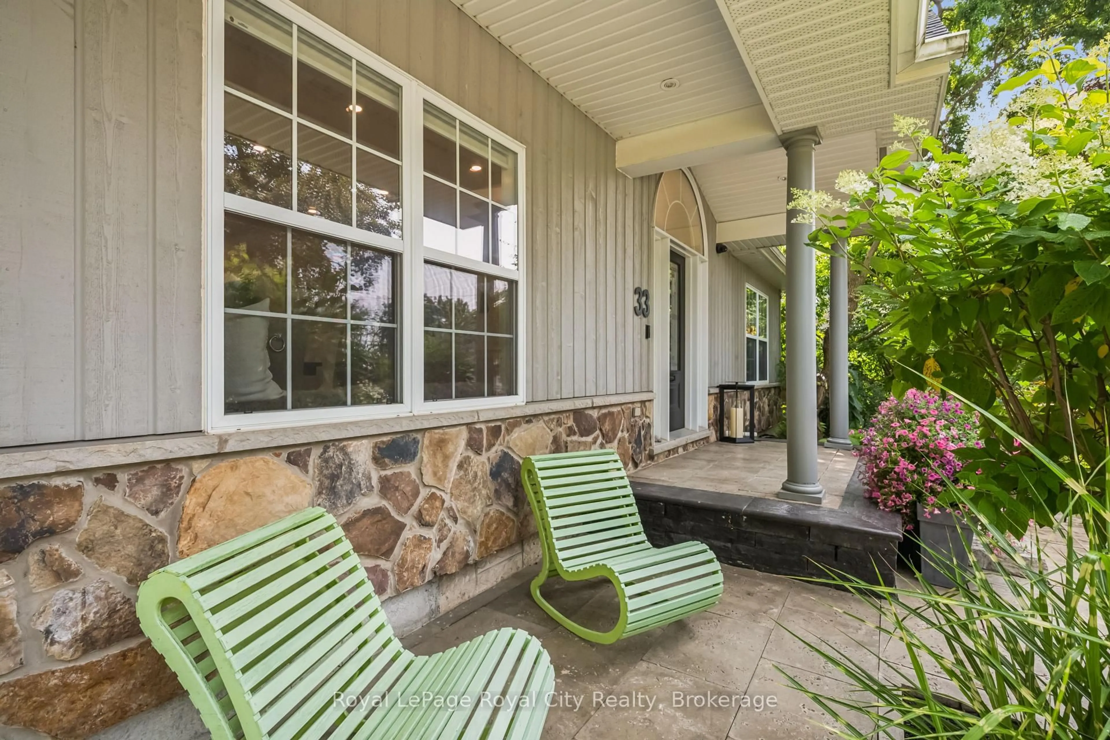 Patio, unknown for 33 Edgehill Dr, Guelph Ontario N1H 5E3