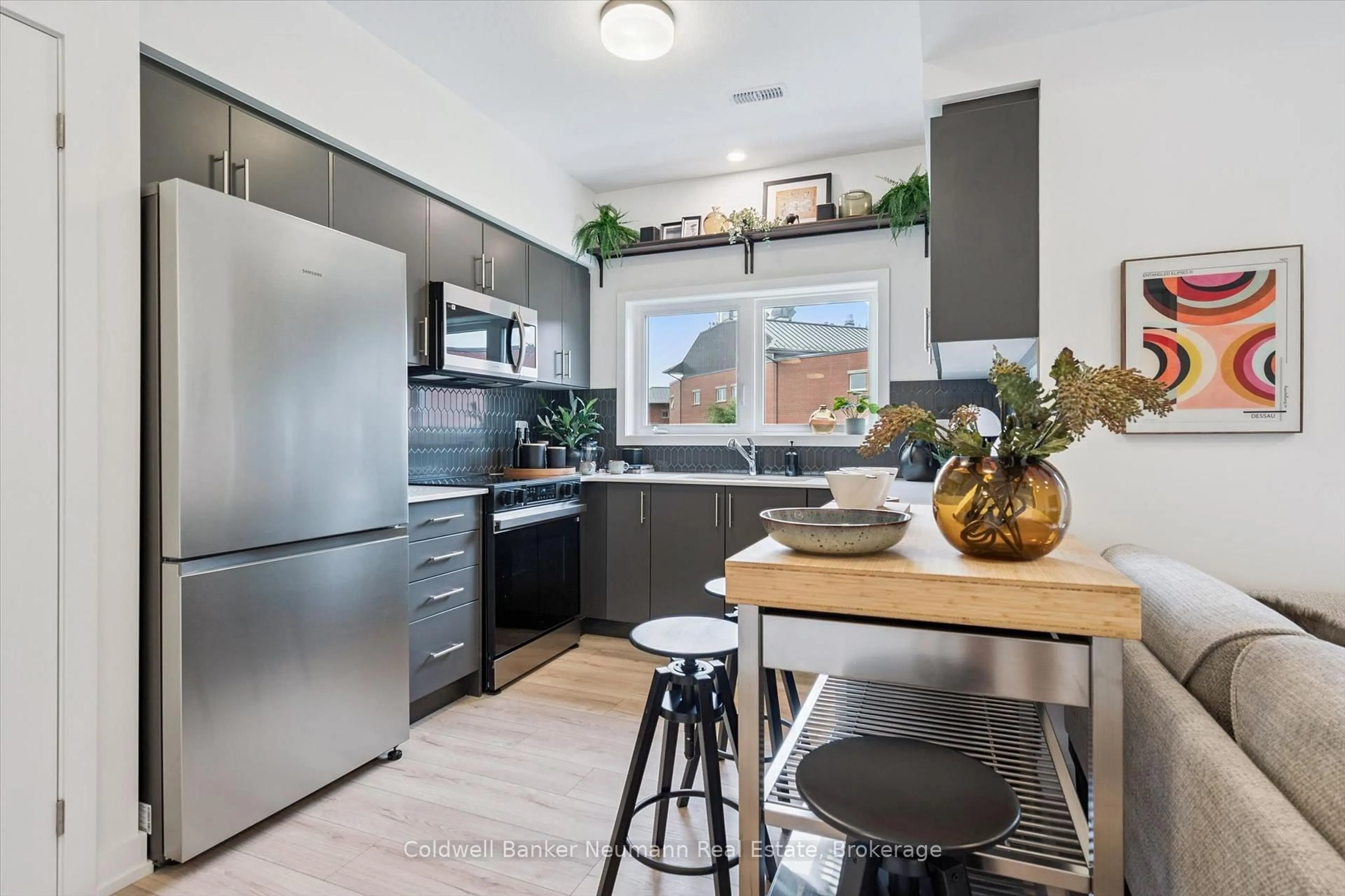 Open concept kitchen, unknown for 940 St David St #96, Centre Wellington Ontario N1M 0L7