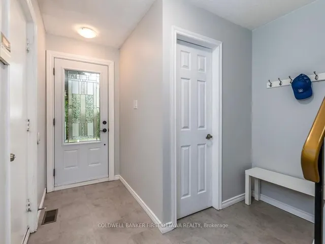 75 Sundback Lane, Kanata 5