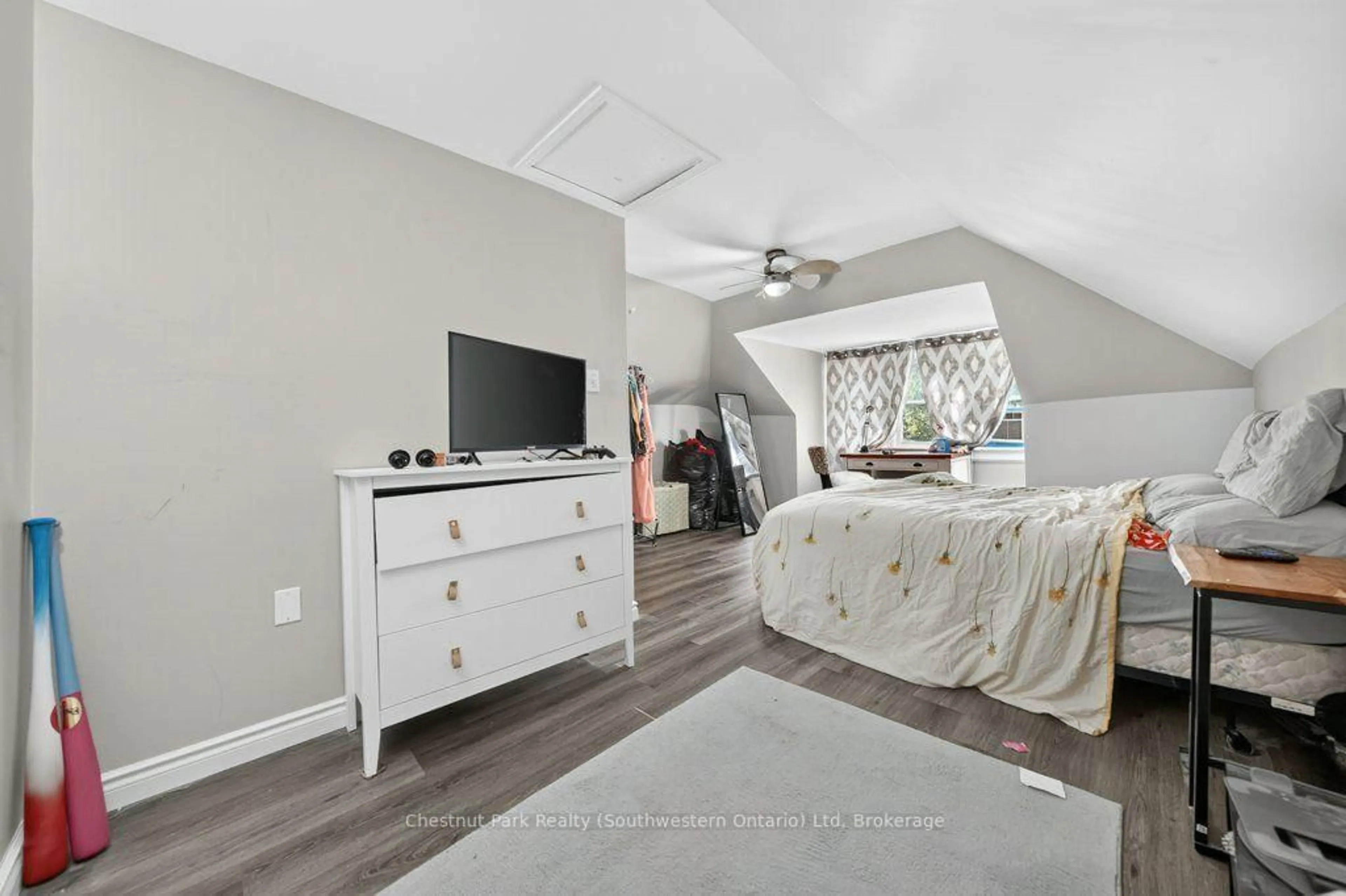 A pic of a room for 274 Water St, Guelph Ontario N1G 1B7